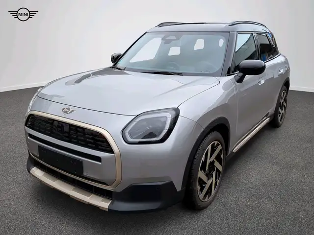 MINI Countryman E Favoured Trim