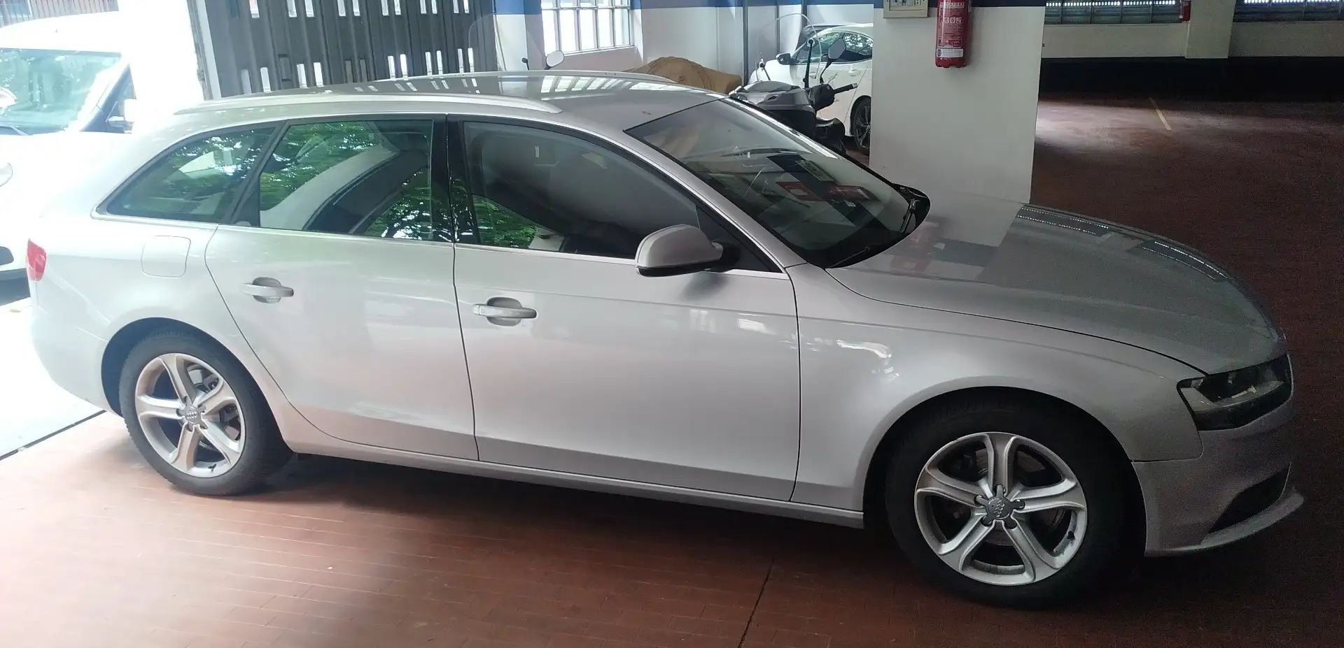 Audi A4 Avant 1.8 tfsi Ambiente quattro 170cv - 2