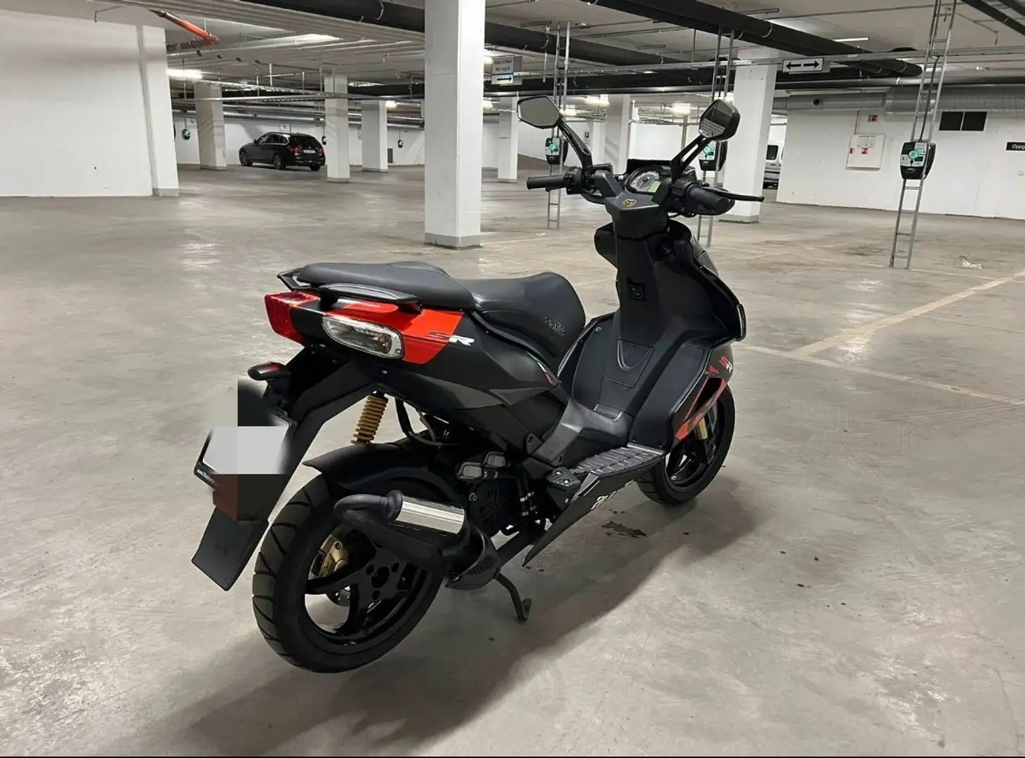 Aprilia SR 50 Nero - 2