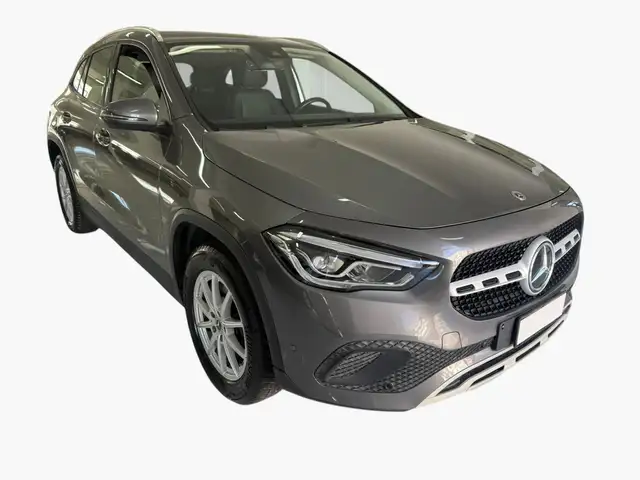 Mercedes-Benz GLA 200 GLA 200 d Business Extra auto