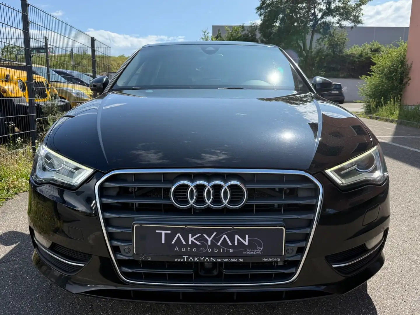 Audi A3 Sportback S line Sportpaket / 1.Hand / XENON Negro - 2