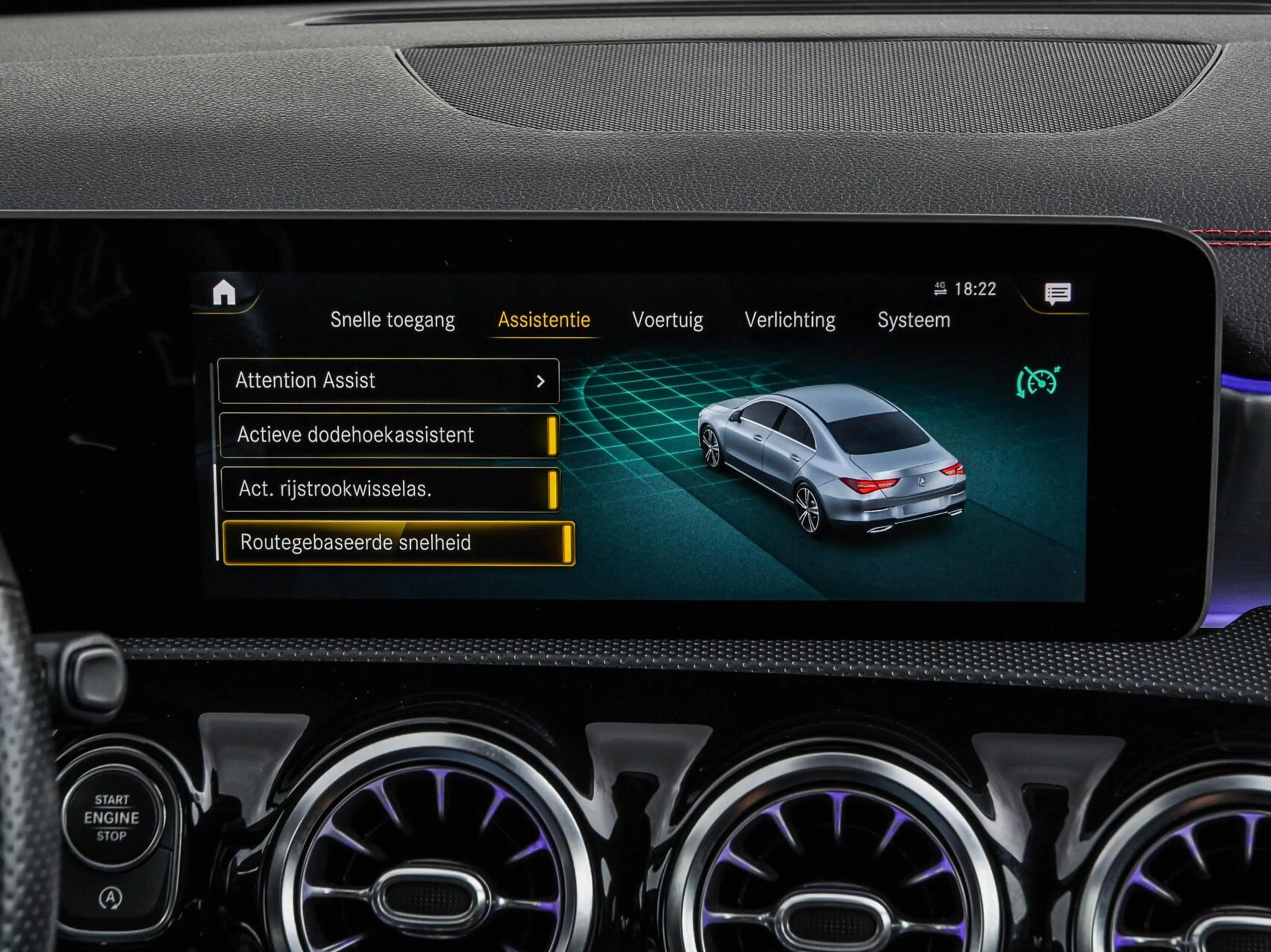 Mercedes-Benz CLA 200 d Premium Plus AMG Night Edition | Panoramadak | S — photo 33