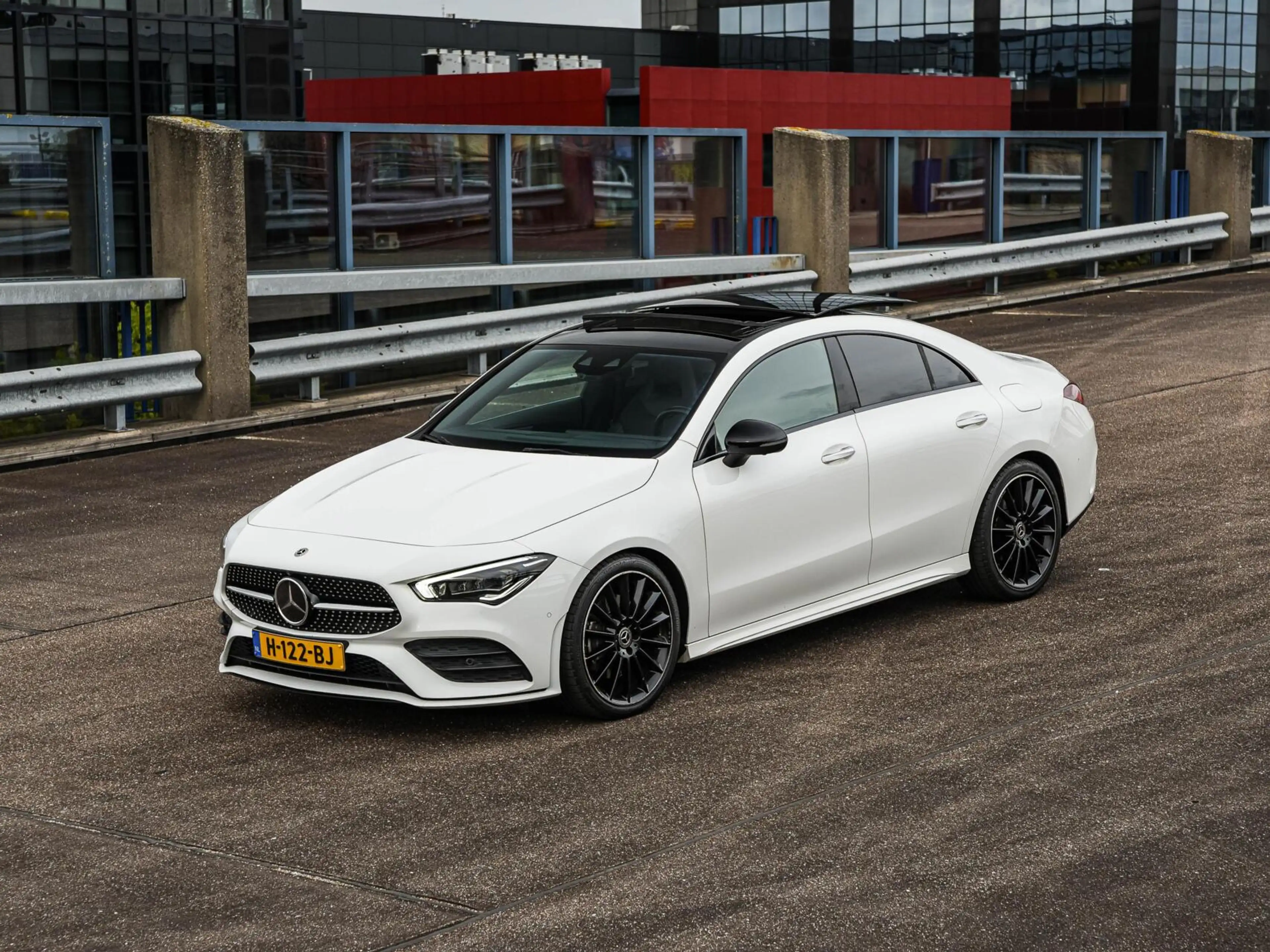Mercedes-Benz CLA 200 d Premium Plus AMG Night Edition | Panoramadak | S — photo 8