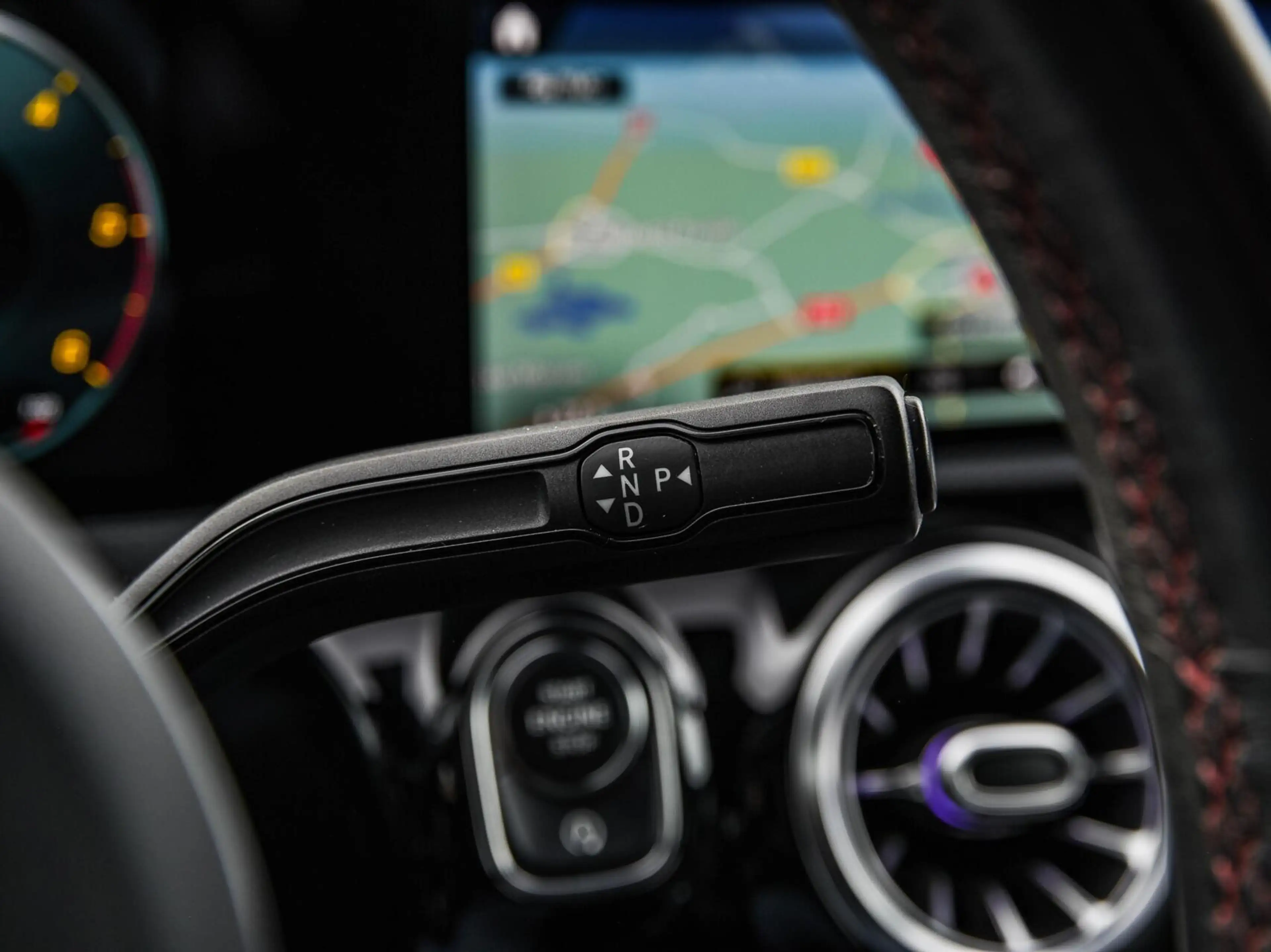 Mercedes-Benz CLA 200 d Premium Plus AMG Night Edition | Panoramadak | S — photo 20