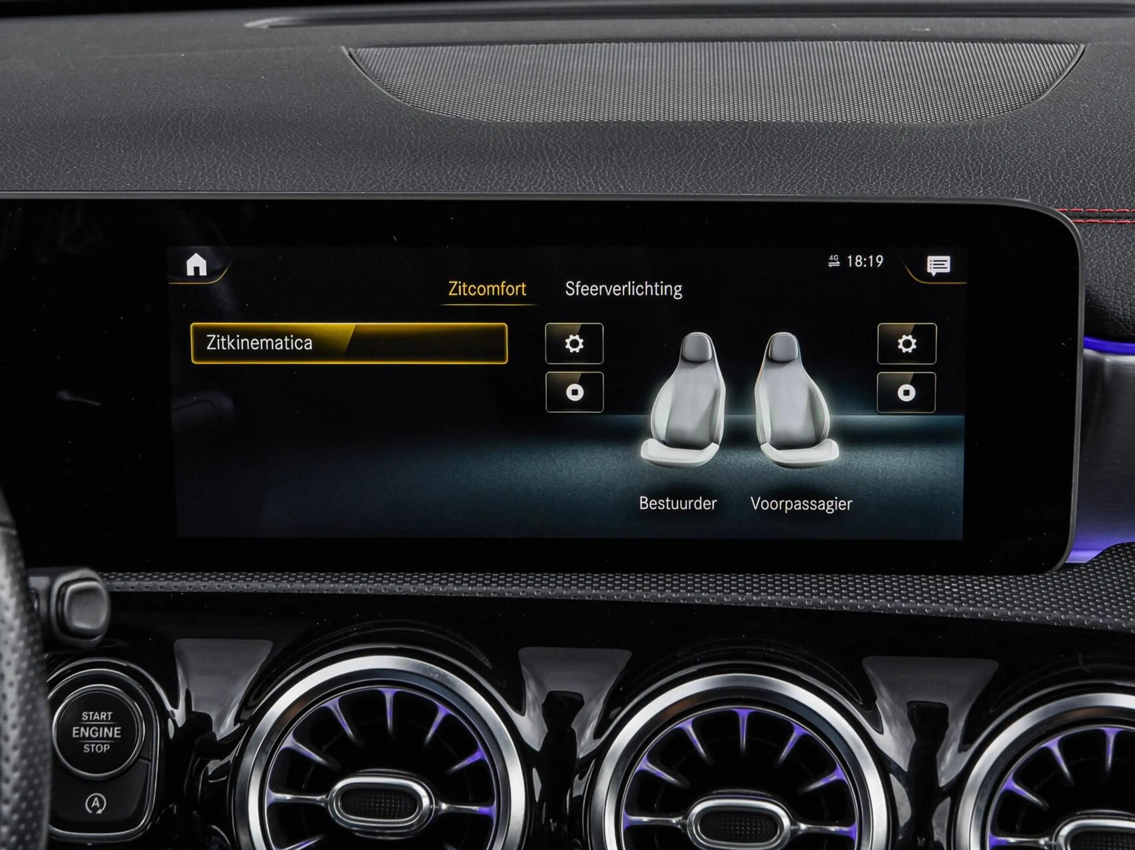 Mercedes-Benz CLA 200 d Premium Plus AMG Night Edition | Panoramadak | S — photo 28