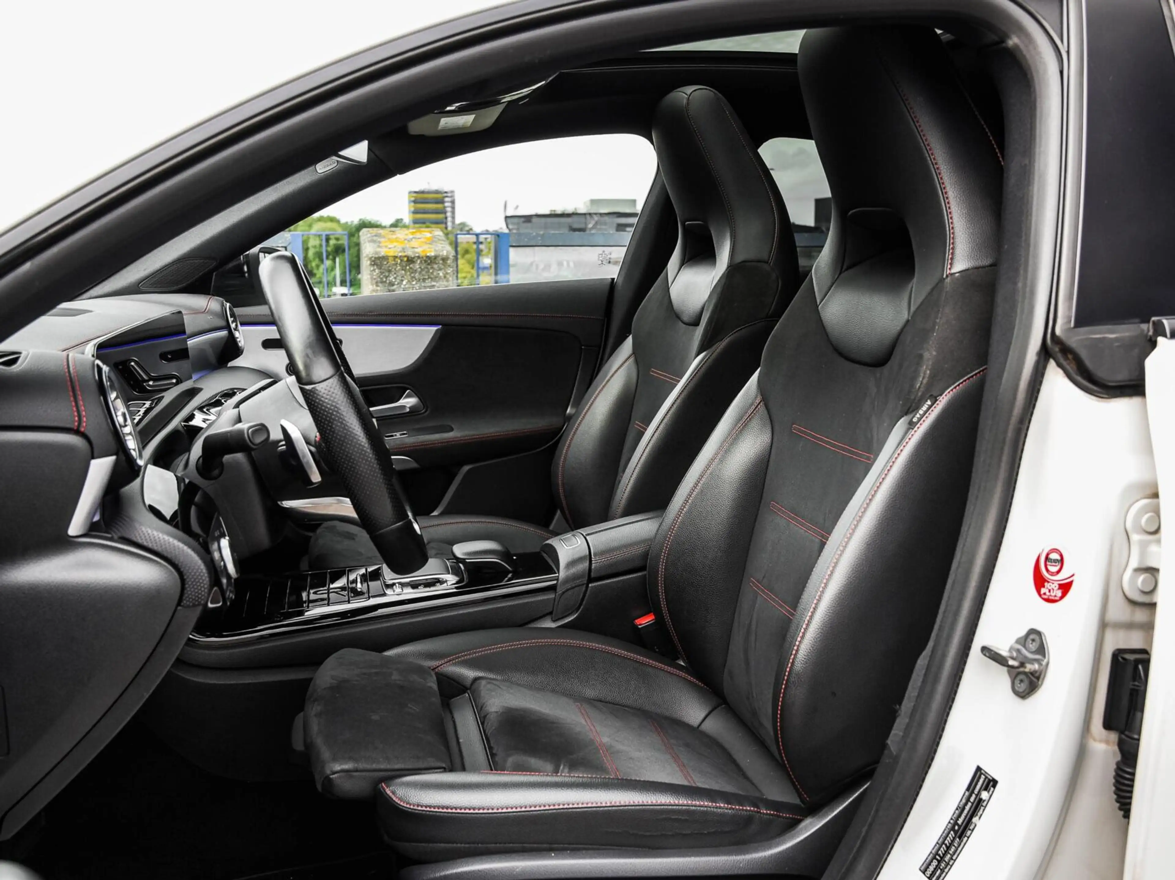 Mercedes-Benz CLA 200 d Premium Plus AMG Night Edition | Panoramadak | S — photo 11