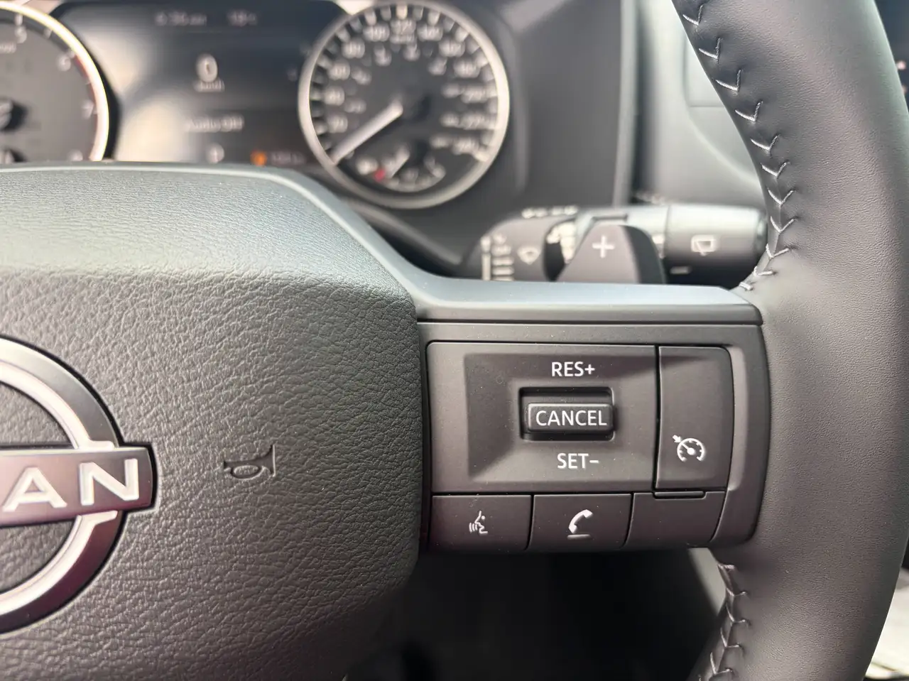 Nissan Rogue photo Nissan Rogue