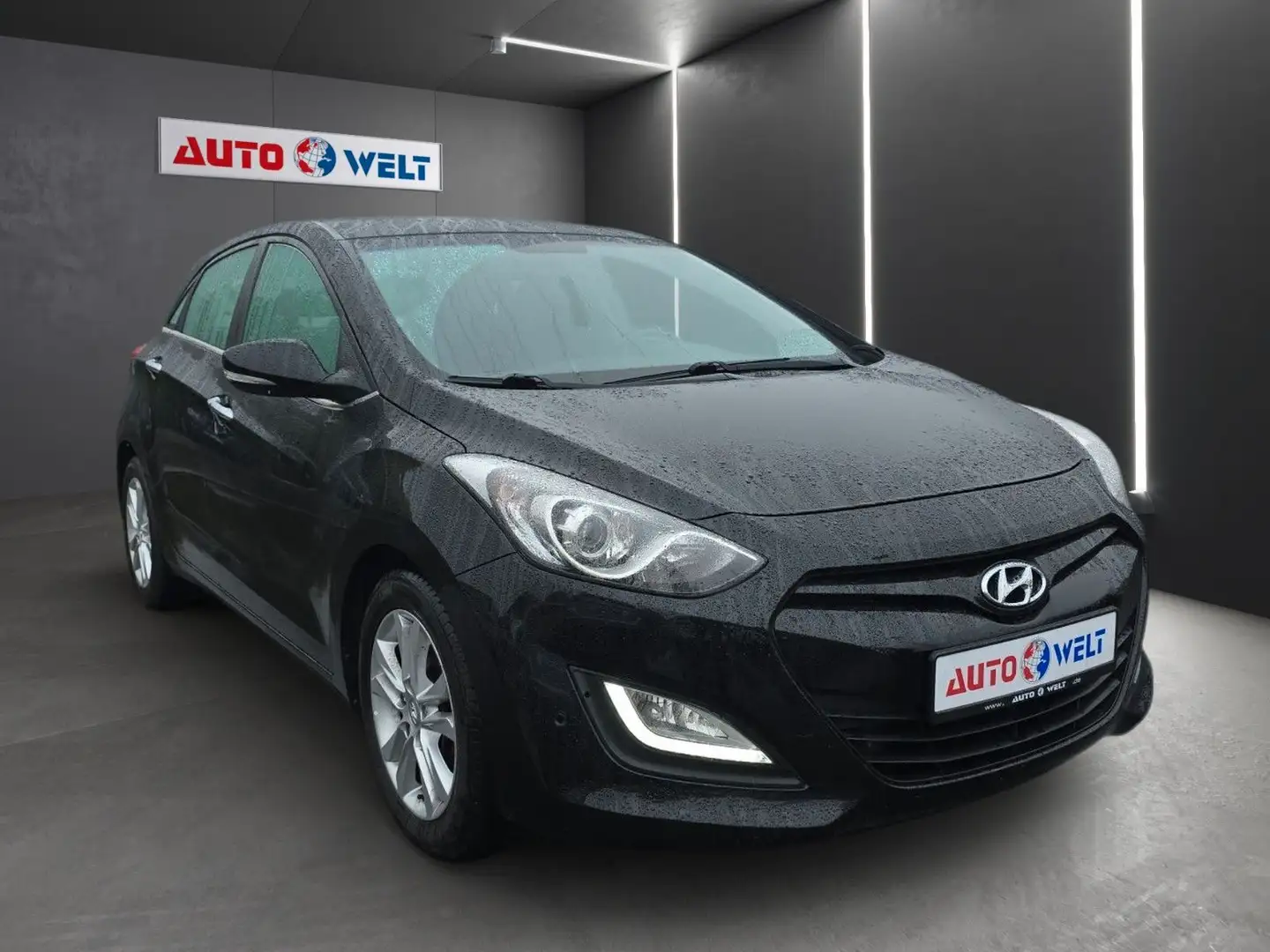 Hyundai i30 1.6 T-GDI Style Schwarz - 2