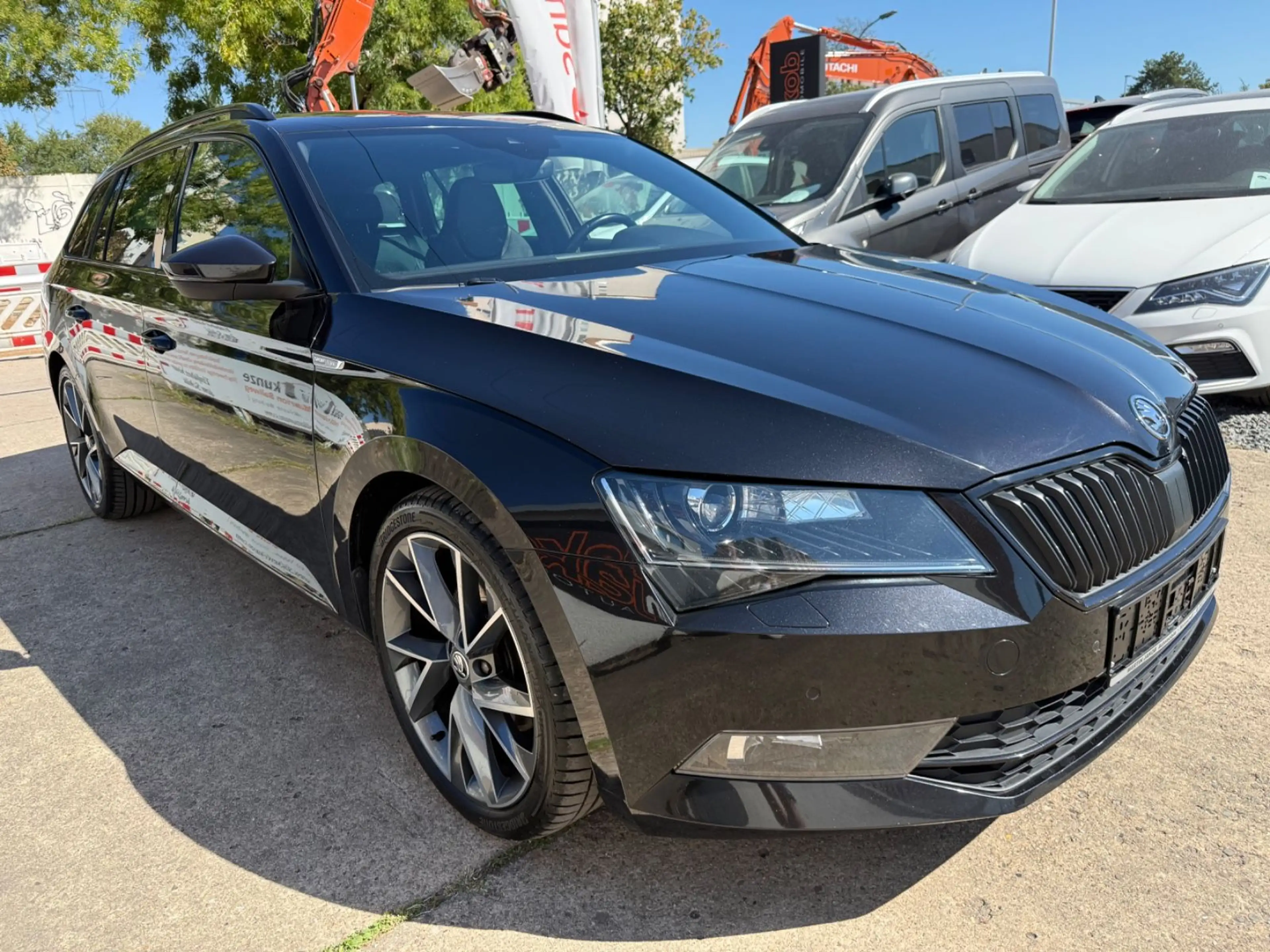 Skoda Superb Combi Sportline+AUTOMATIK+PDC+BC+MFL+ALCA