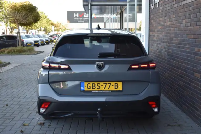 Peugeot 308 view 11