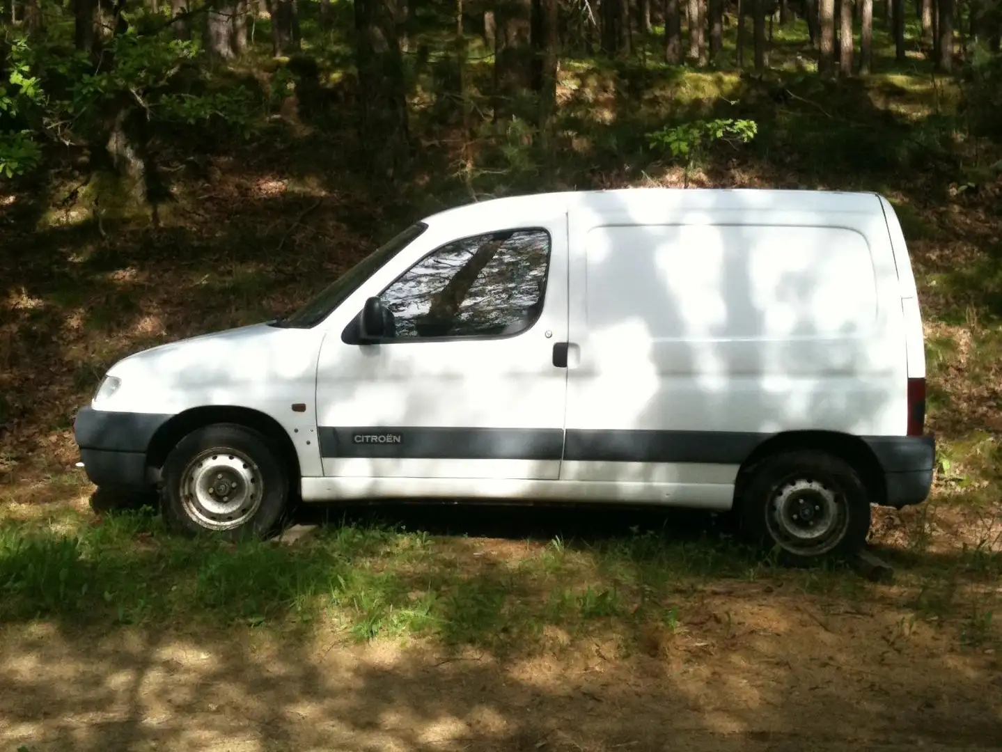Citroen Berlingo 1.8D 600 Blanc - 1