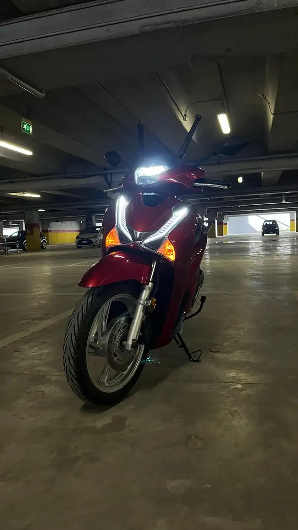 Honda SH 125i Rosso - 1