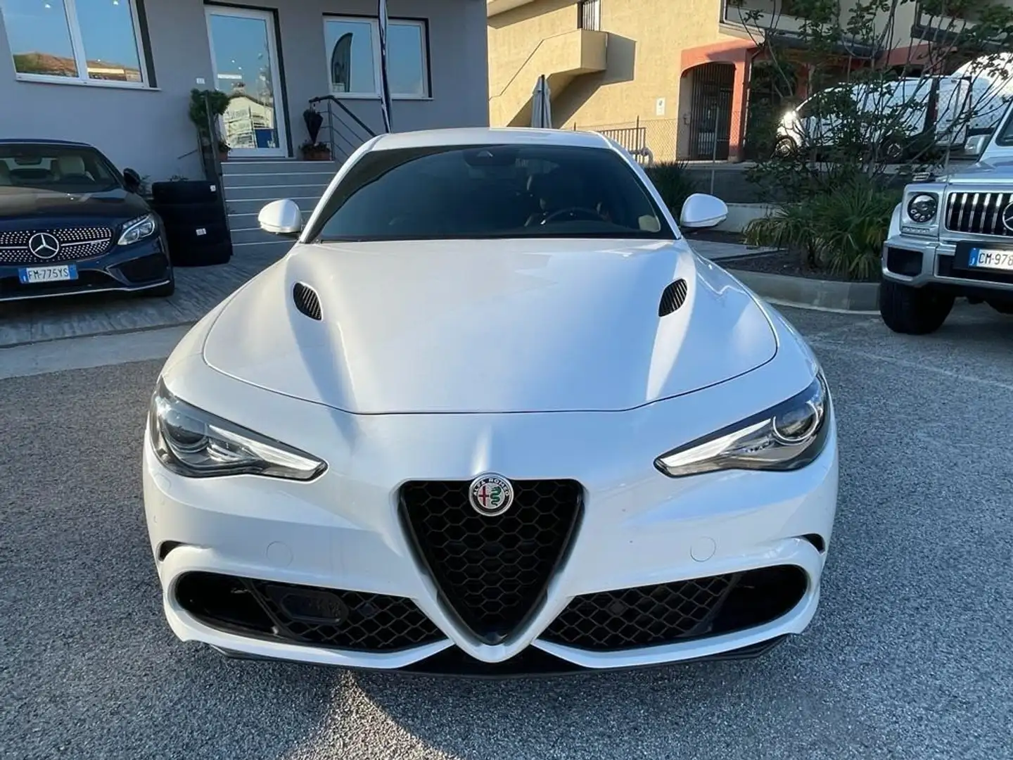 Alfa Romeo Giulia 2.9 T V6 AT8 Quadrifoglio Bianco - 2