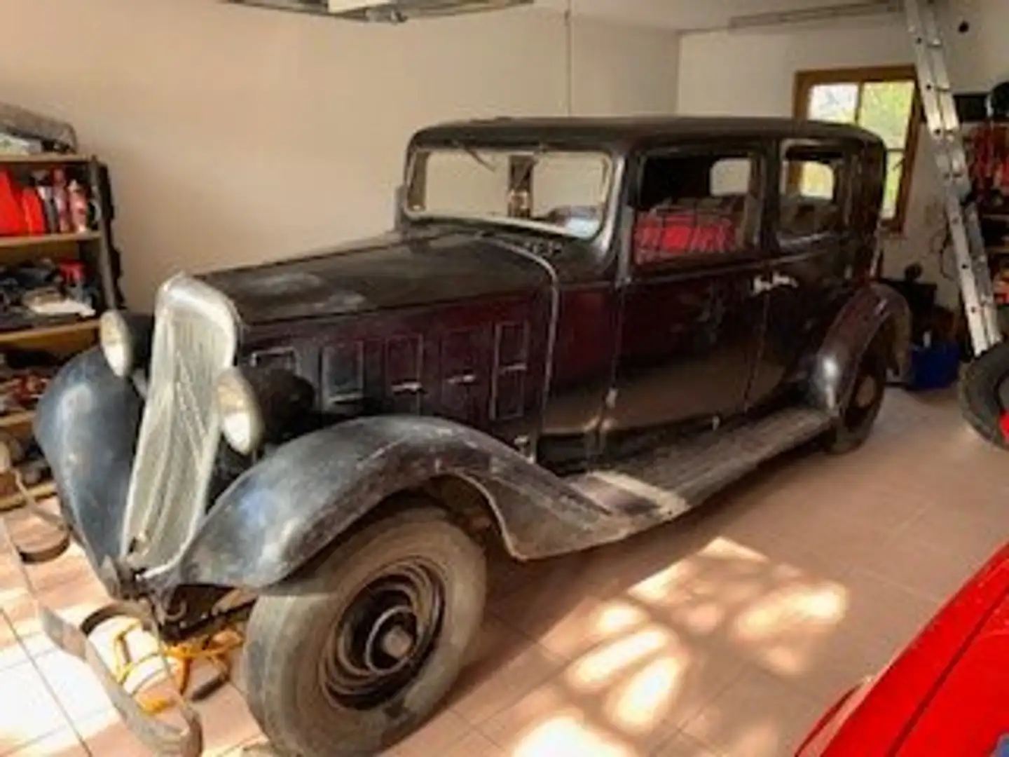 Citroen Zwei Rosalie aus dem Jahr 1936 Oldtimer Schwarz - 2