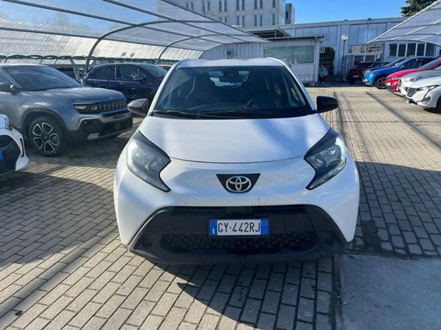 Toyota Aygo X Aygo X 1.0 VVT-i 72 CV 5 porte Active S-CVT Bianco - 2