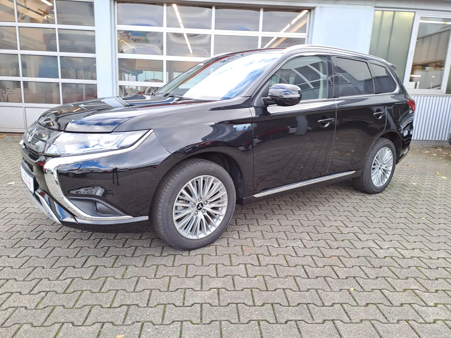 Mitsubishi Outlander PHEV Basis Spirit 4WD Negro - 2