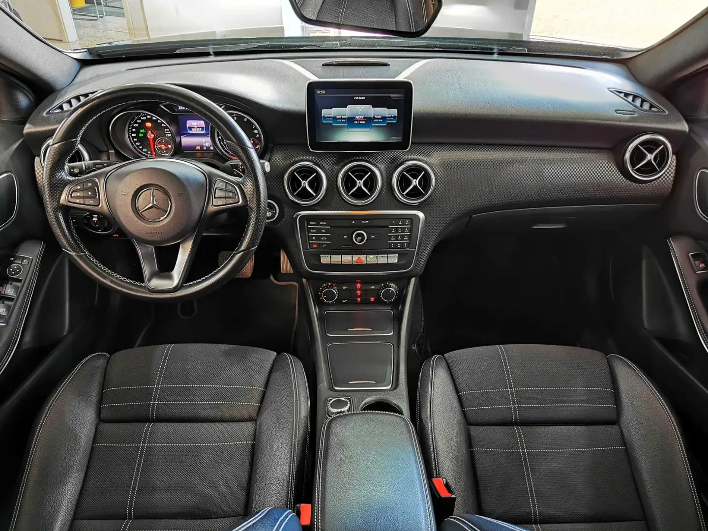 Mercedes-Benz A 180 AUT | LED | FACELIFT + [12M GARANTIE] Noir - 2