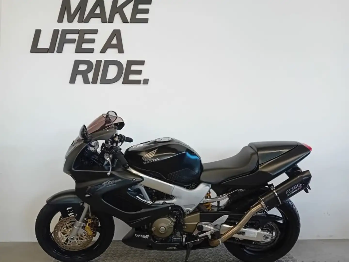 Honda VTR 1000 F Zwart - 2