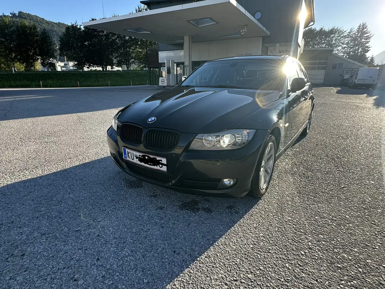 BMW 320
