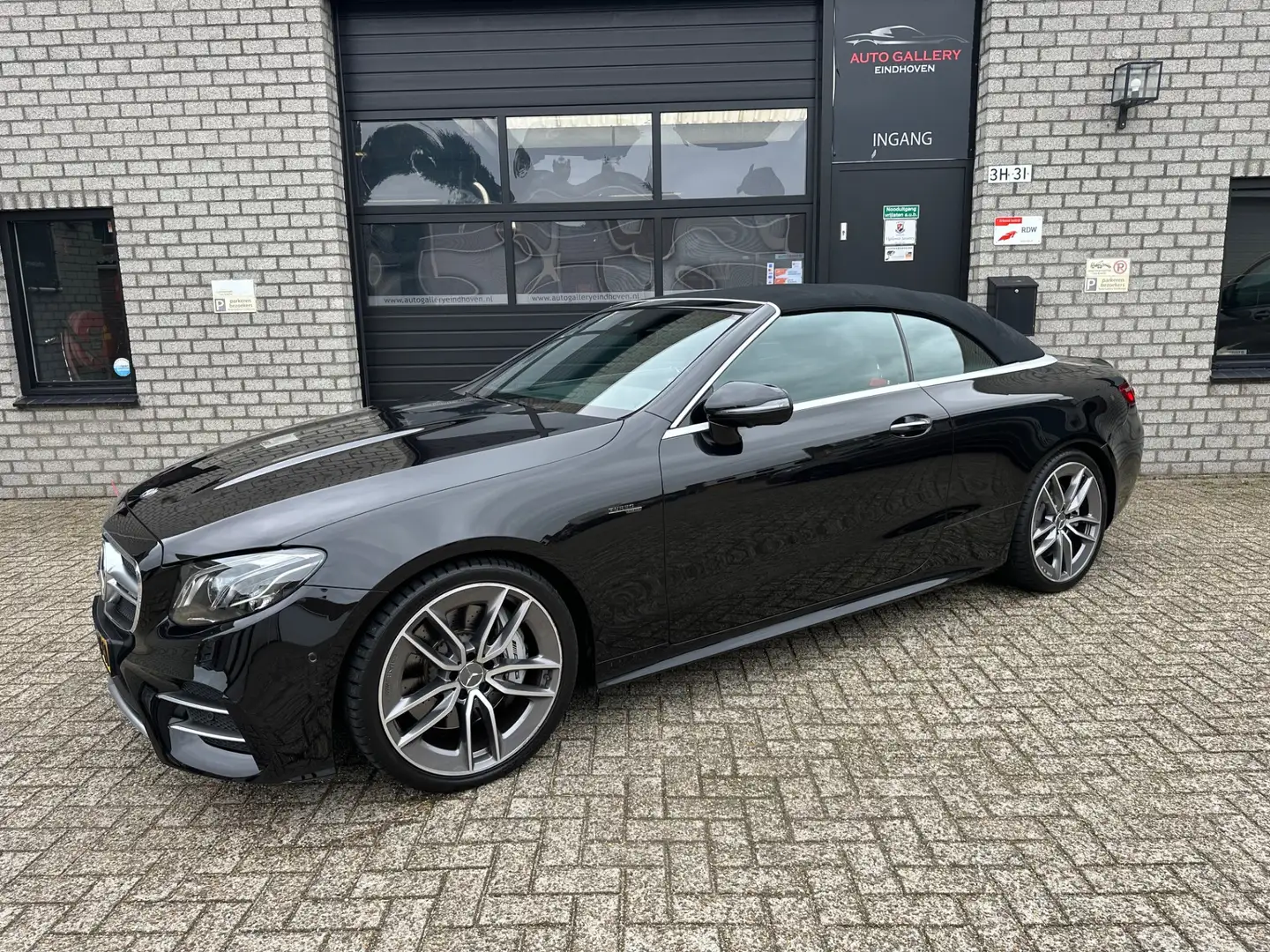 Mercedes-Benz E 53 AMG Cabrio 4MATIC *BURMESTER*FULL OPTION*DEALER-ONDERH Zwart - 1
