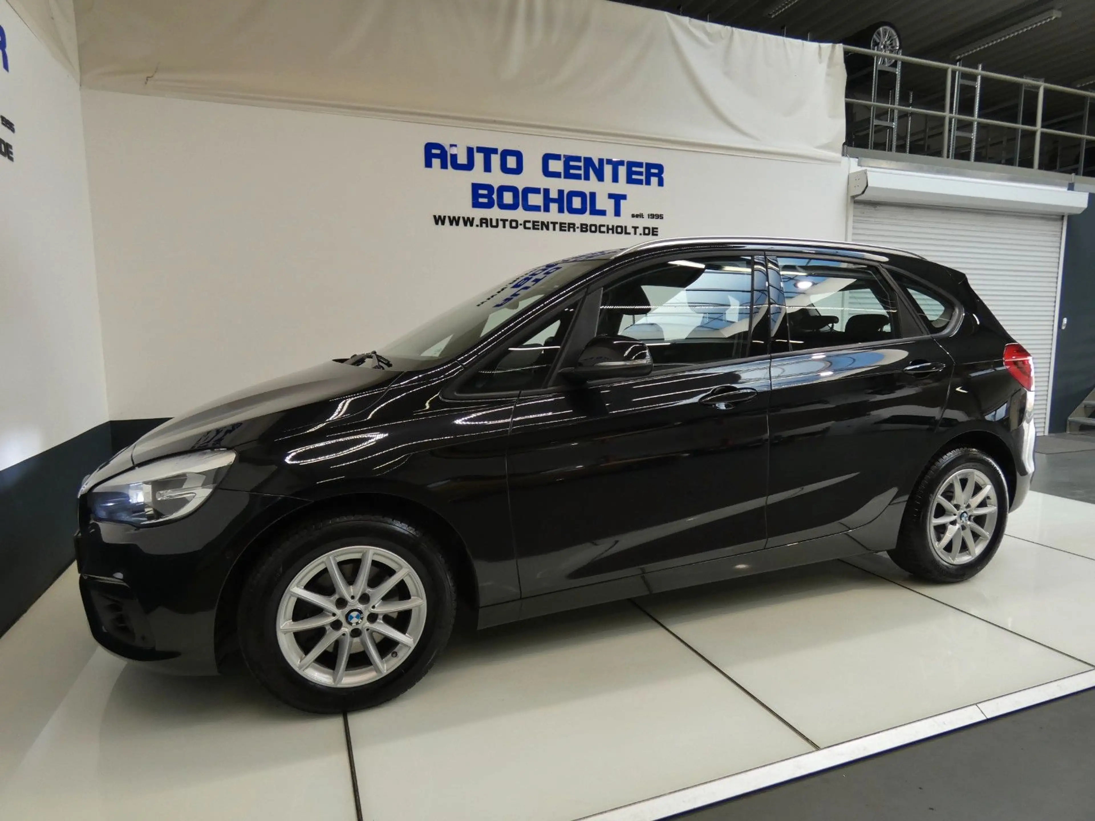 BMW 218 Advantage*Navi*Panorama — photo 11