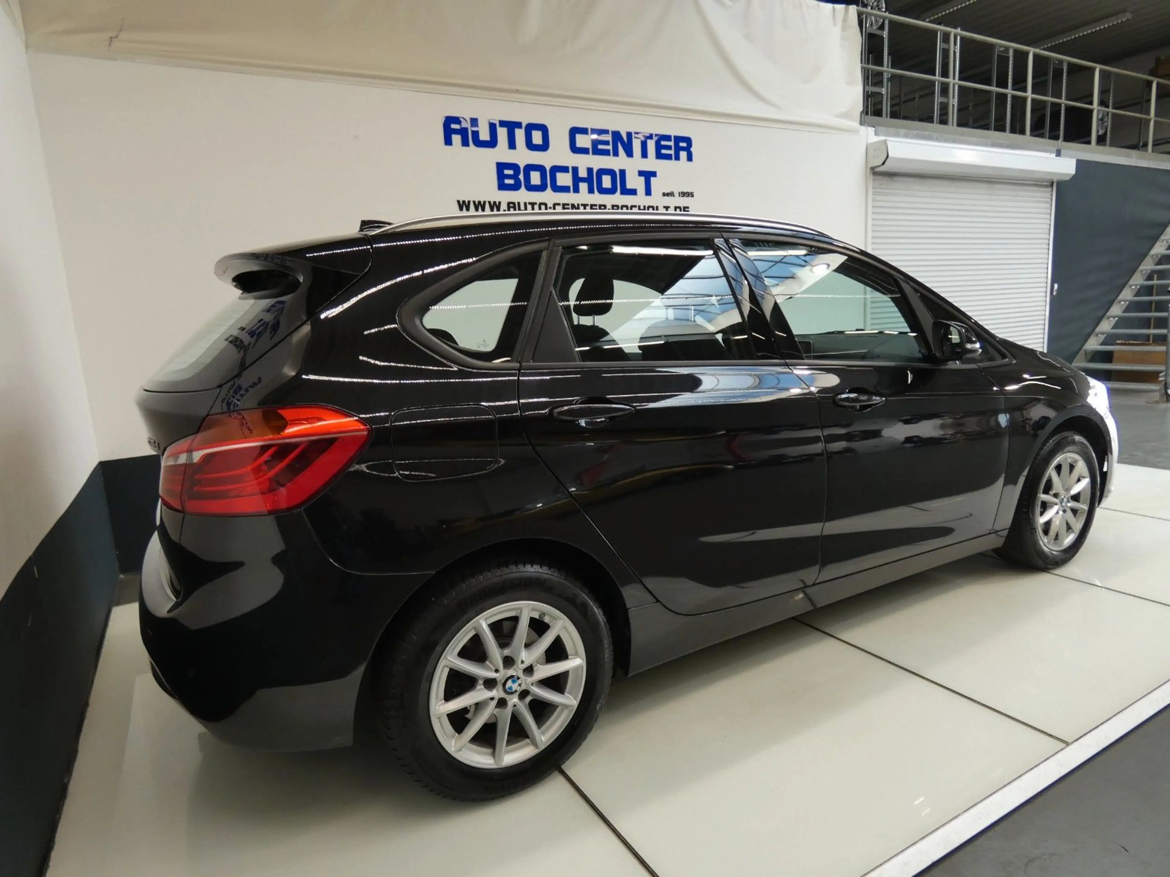 BMW 218 Advantage*Navi*Panorama — photo 8
