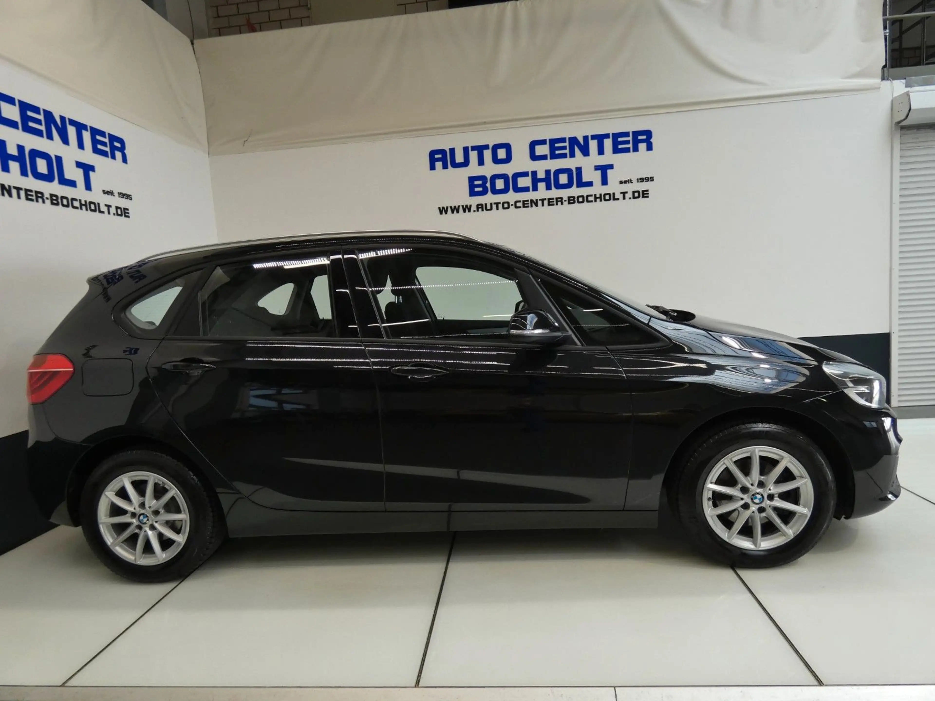 BMW 218 Advantage*Navi*Panorama — photo 4