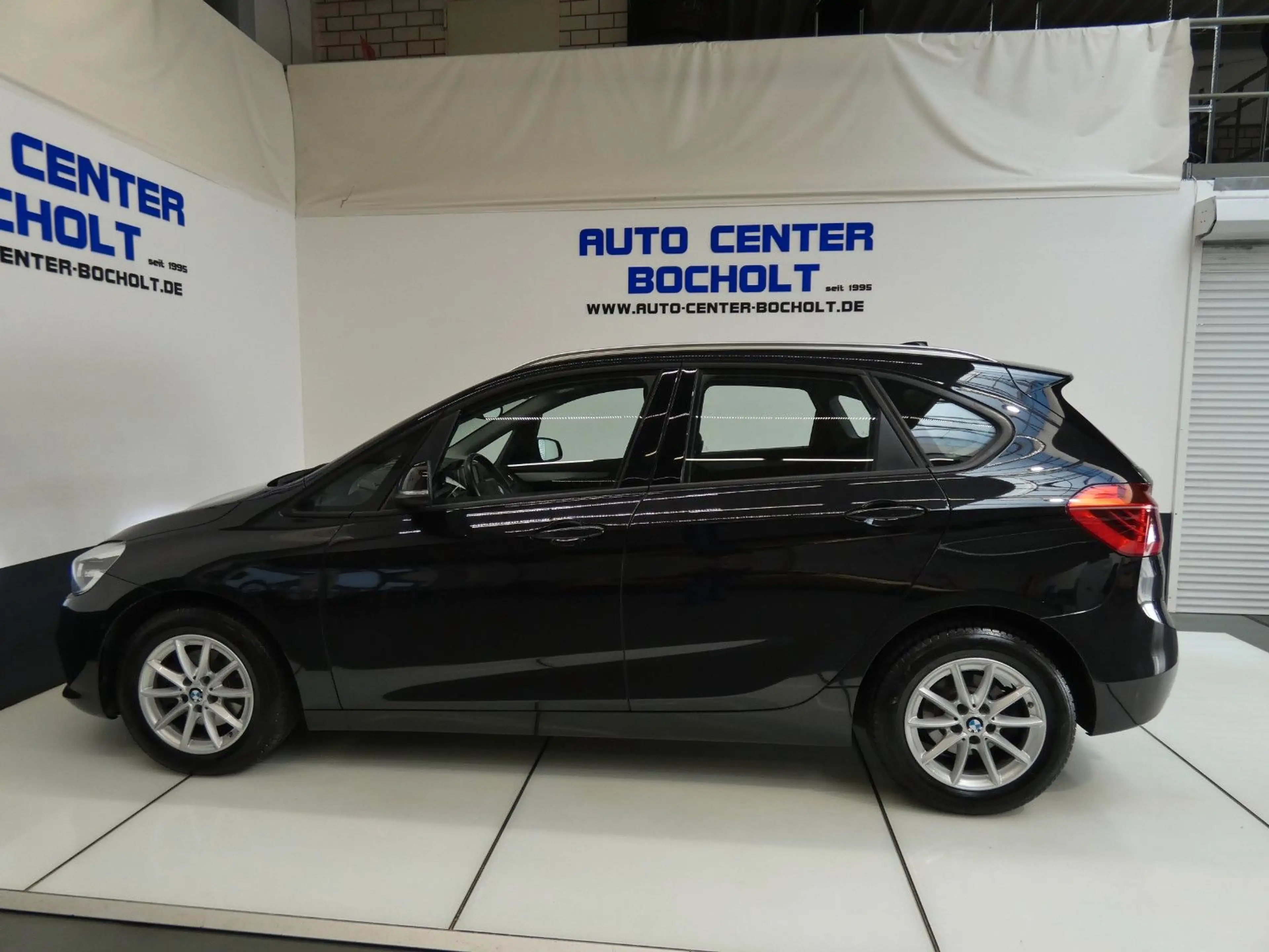 BMW 218 Advantage*Navi*Panorama — photo 14