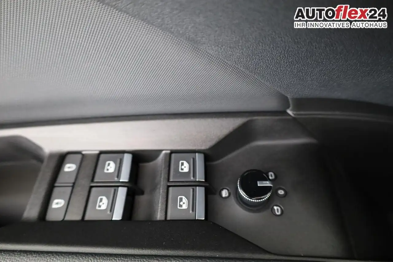 Audi Q4 e-tron 45 basis quattro S-LINE quattro, Navi, Matrix, ... 10