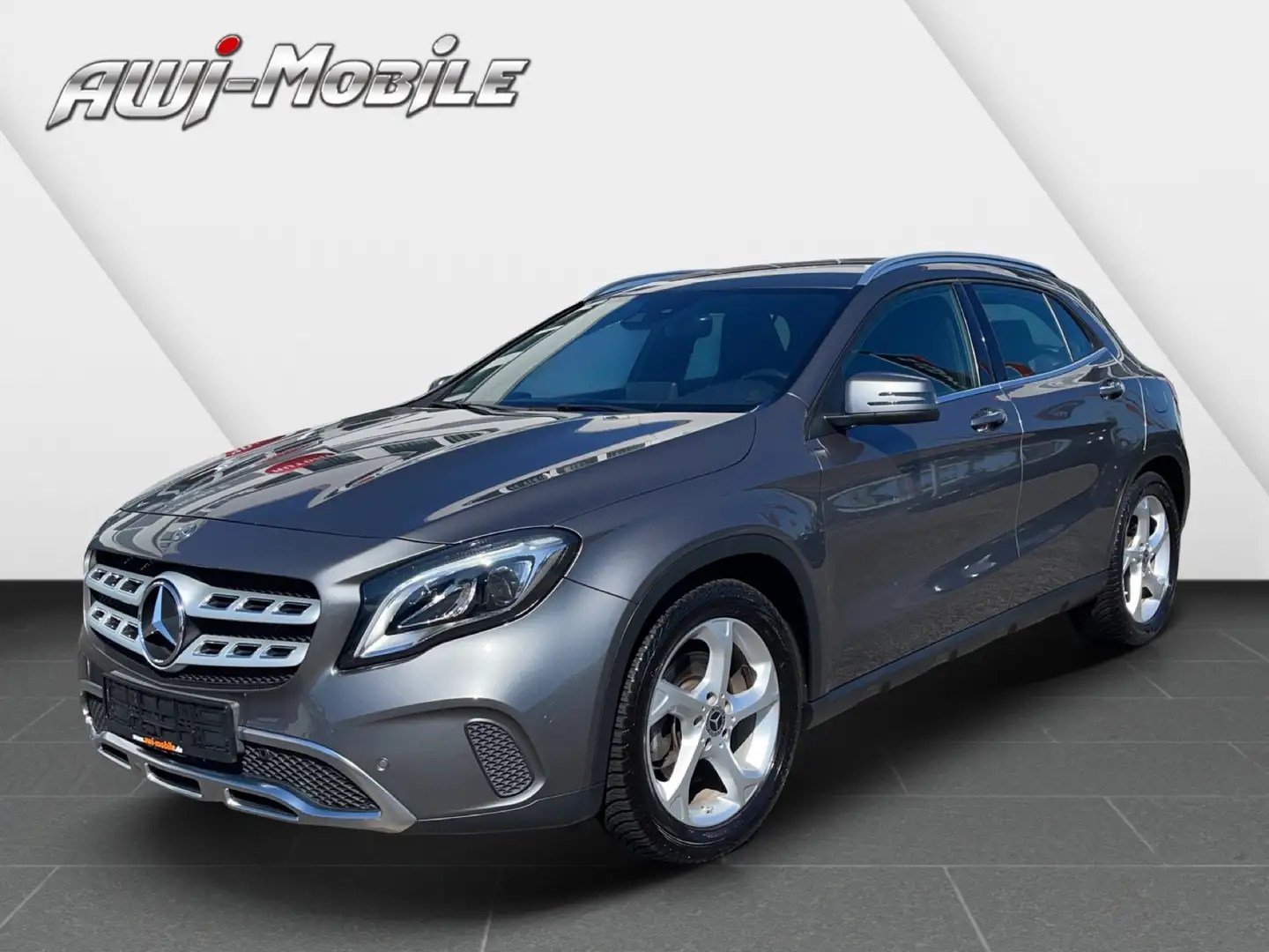 Mercedes-Benz GLA 220 GLA 220 4Matic (156.947) MIT GARANTIE Сірий - 1