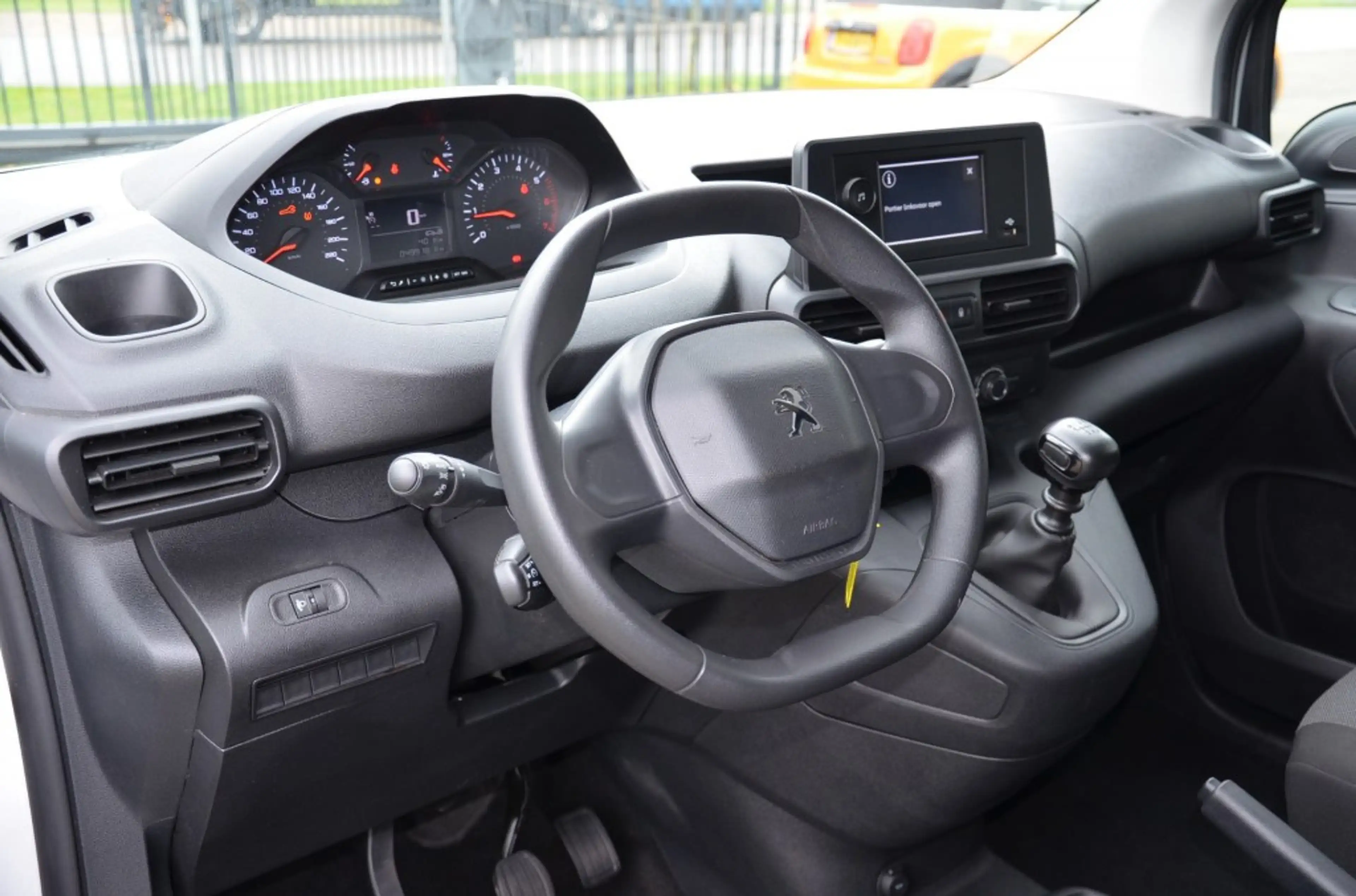 Peugeot Partner 1.5 BLUEHDI 100 — photo 9