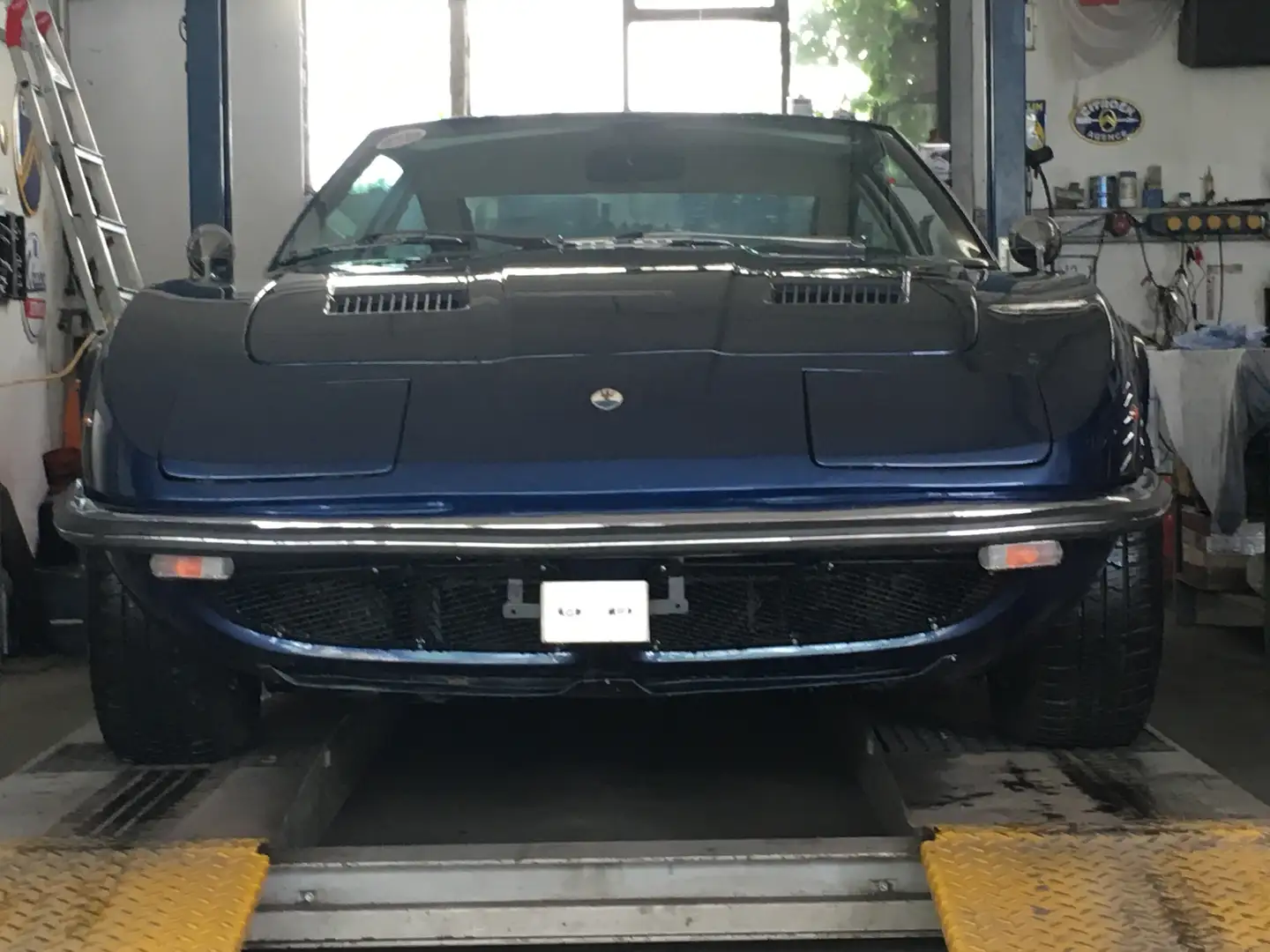 Maserati Indy 4900 Blau - 2