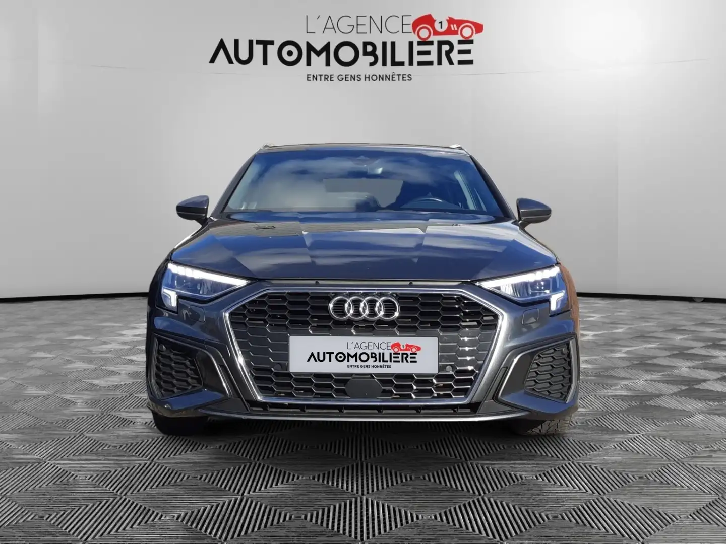 Audi A3 Sportback PHEV 40 TFSIe SLine *TVA*/Garantie 2028 Grijs - 2