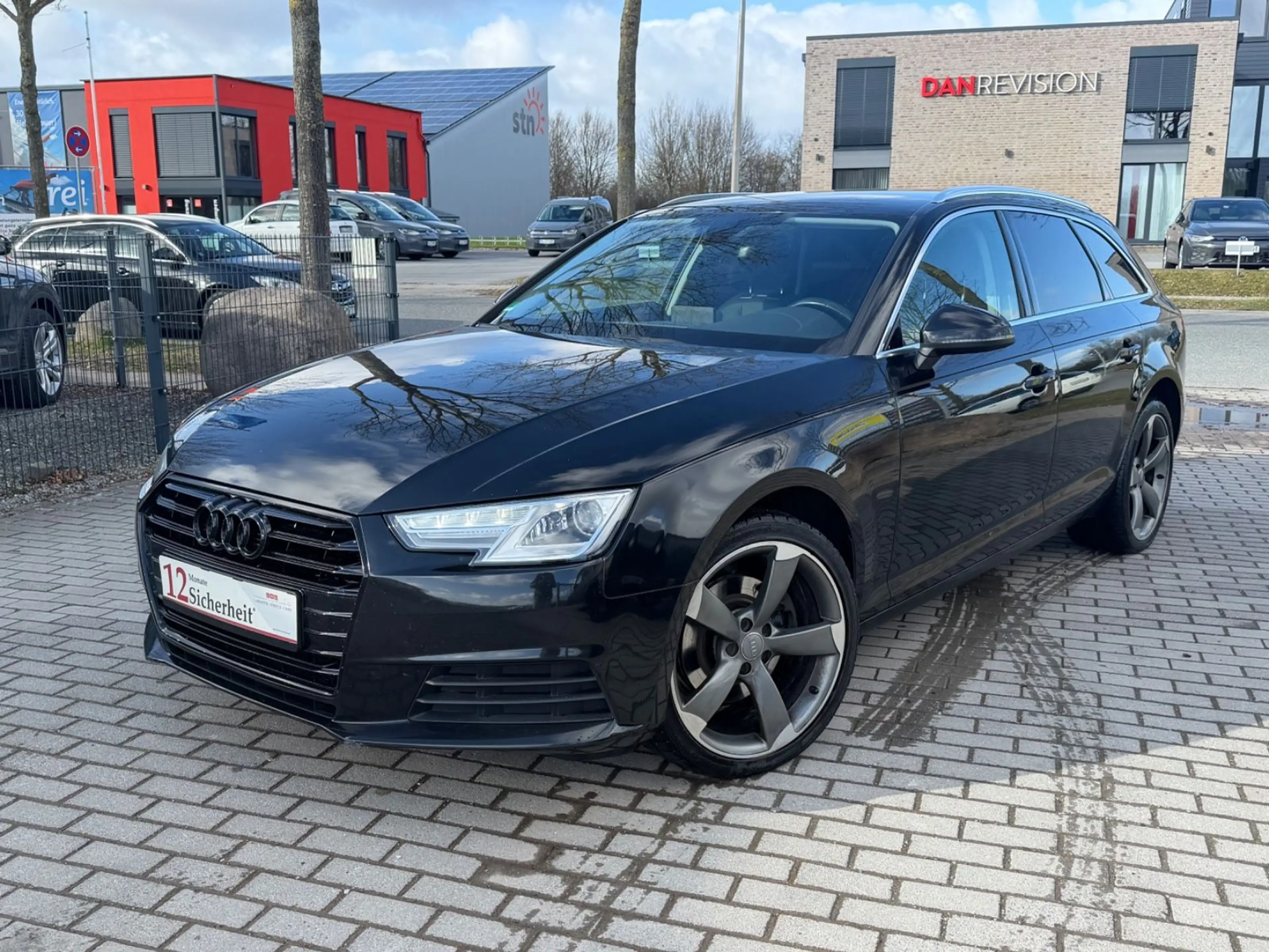 Audi A4 Avant 2.0 TDI Basis Xenon Temp Klimaauto SHZ