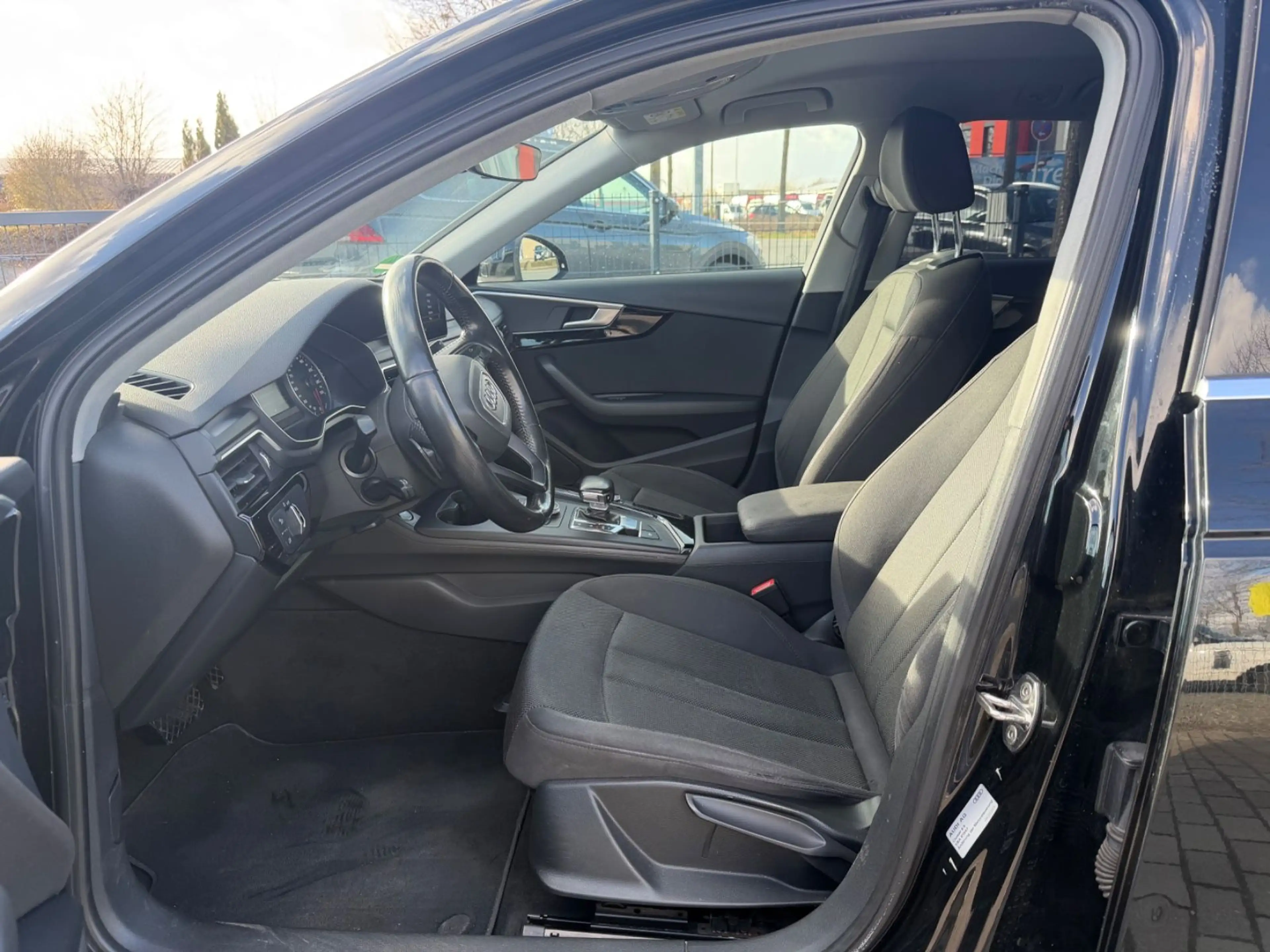 Audi A4 Avant 2.0 TDI Basis Xenon Temp Klimaauto SHZ — photo 11