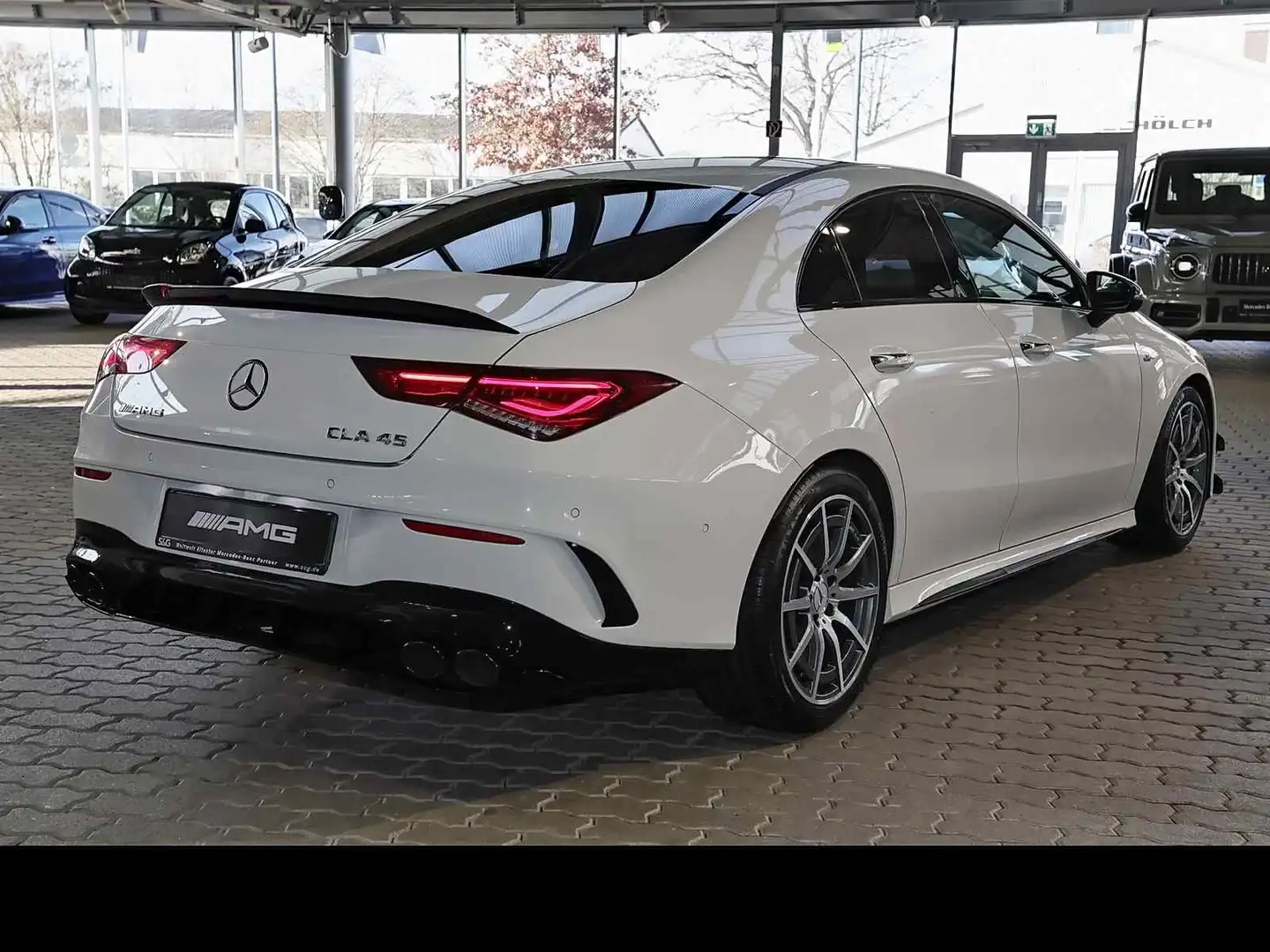 Mercedes-Benz CLA 45 AMG 4M PANO+TOTWINKEL+HEADUP+MEMORY+18" Білий - 2