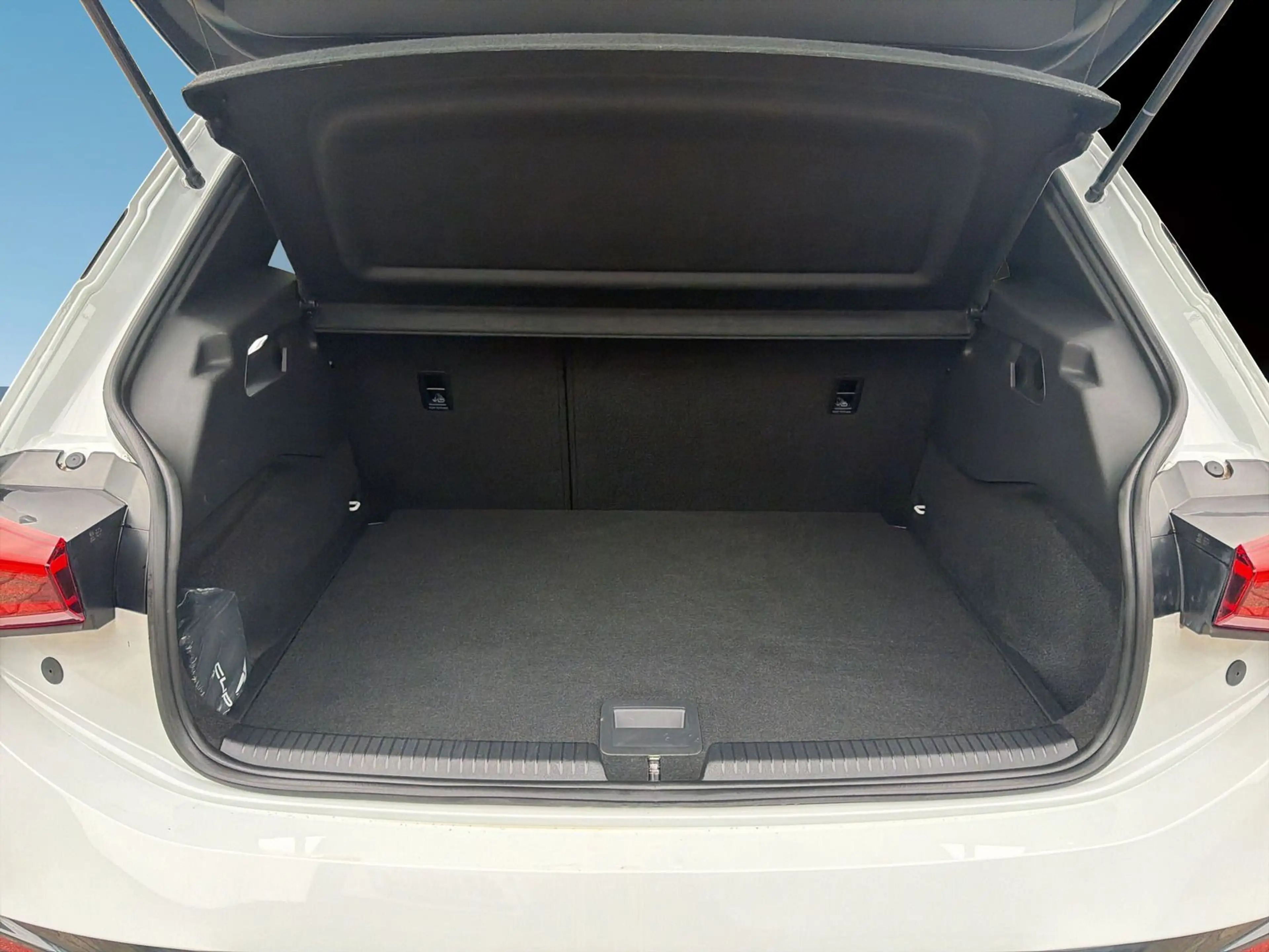 CUPRA Born 170 KW 58/62 KWH — photo 10