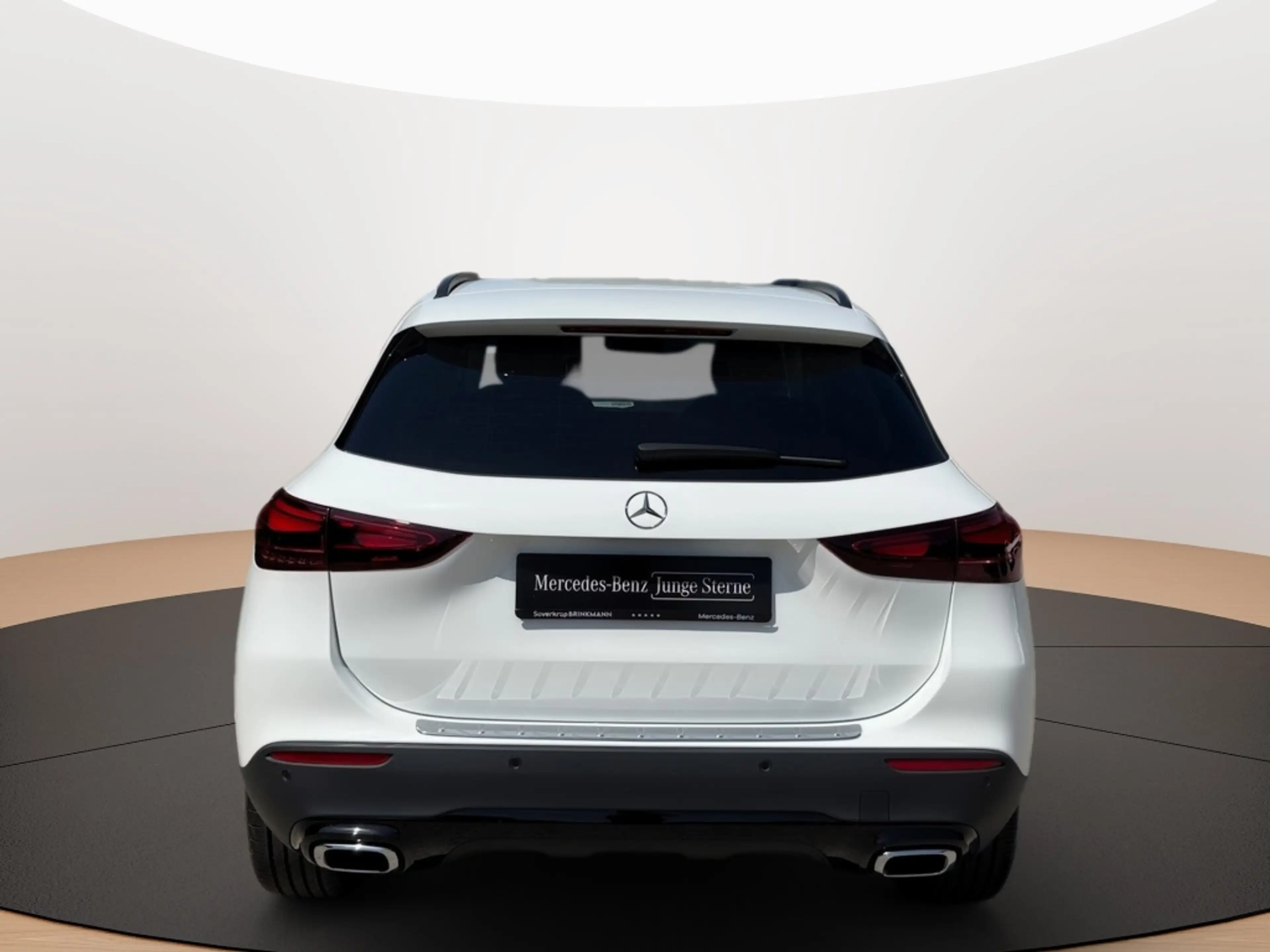 Mercedes-Benz GLA 180 NIGHT PROGRESSIVE KAMERA SPUR PDC SHZ — photo 8