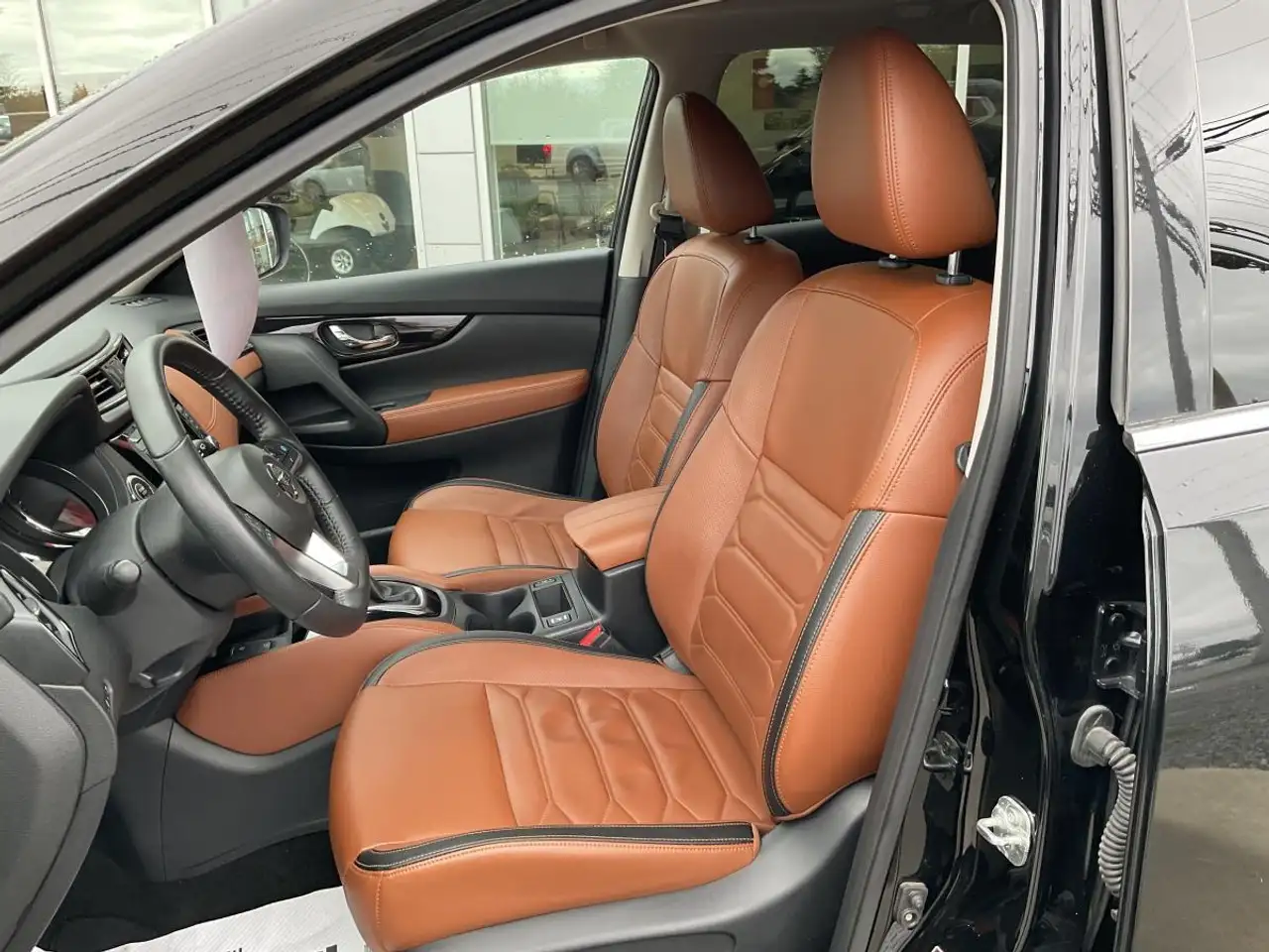 Nissan Rogue fotografie Nissan Rogue