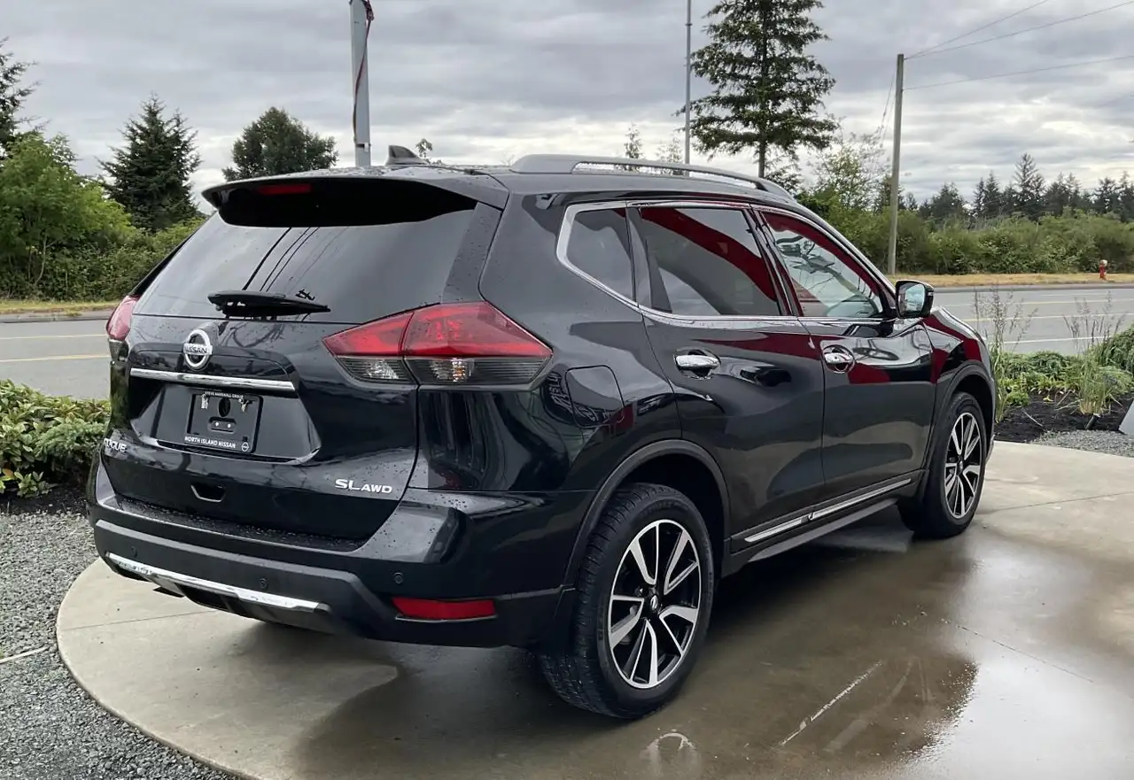 Nissan Rogue fotografie Nissan Rogue