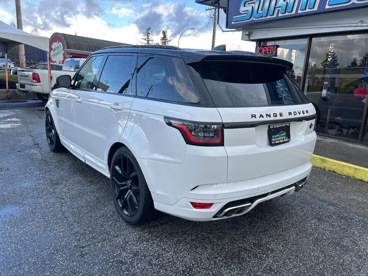 Land Rover Range Rover Sport снимка Land Rover Range Rover Sport