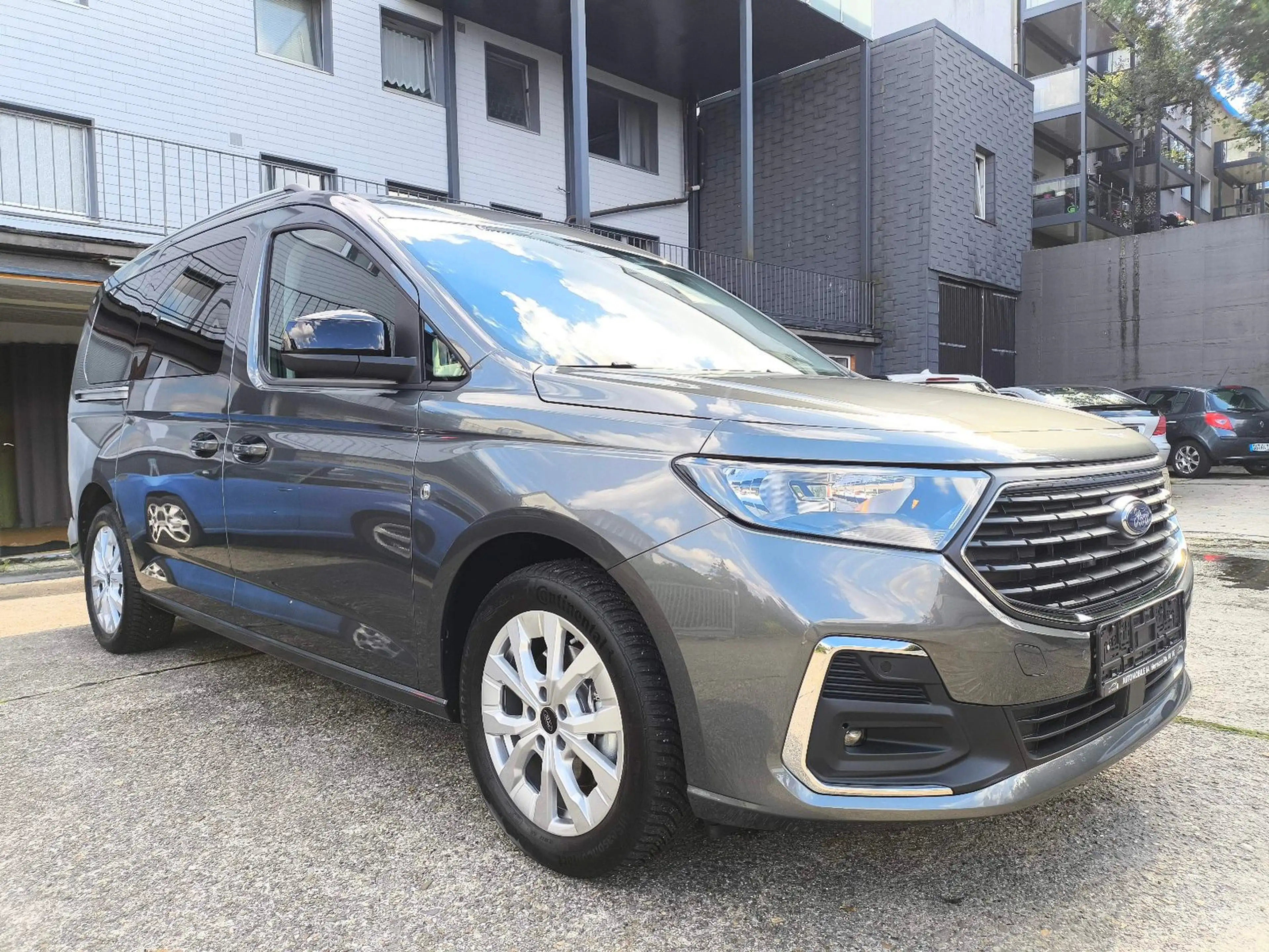 Ford Tourneo Connect Grand Tourneo Connect Titanium Rollstuhgerecht — photo 8