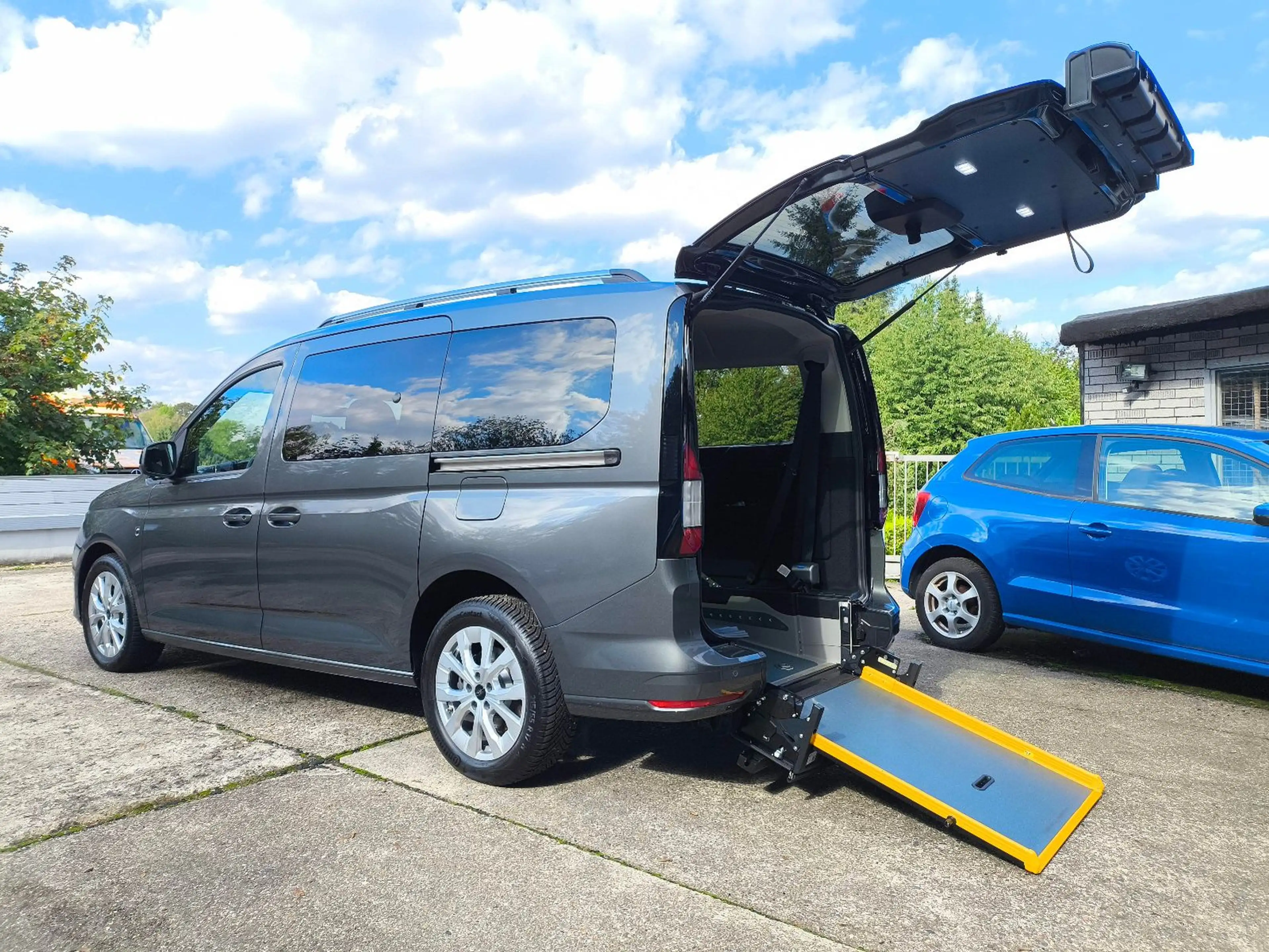 Ford Tourneo Connect Grand Tourneo Connect Titanium Rollstuhgerecht