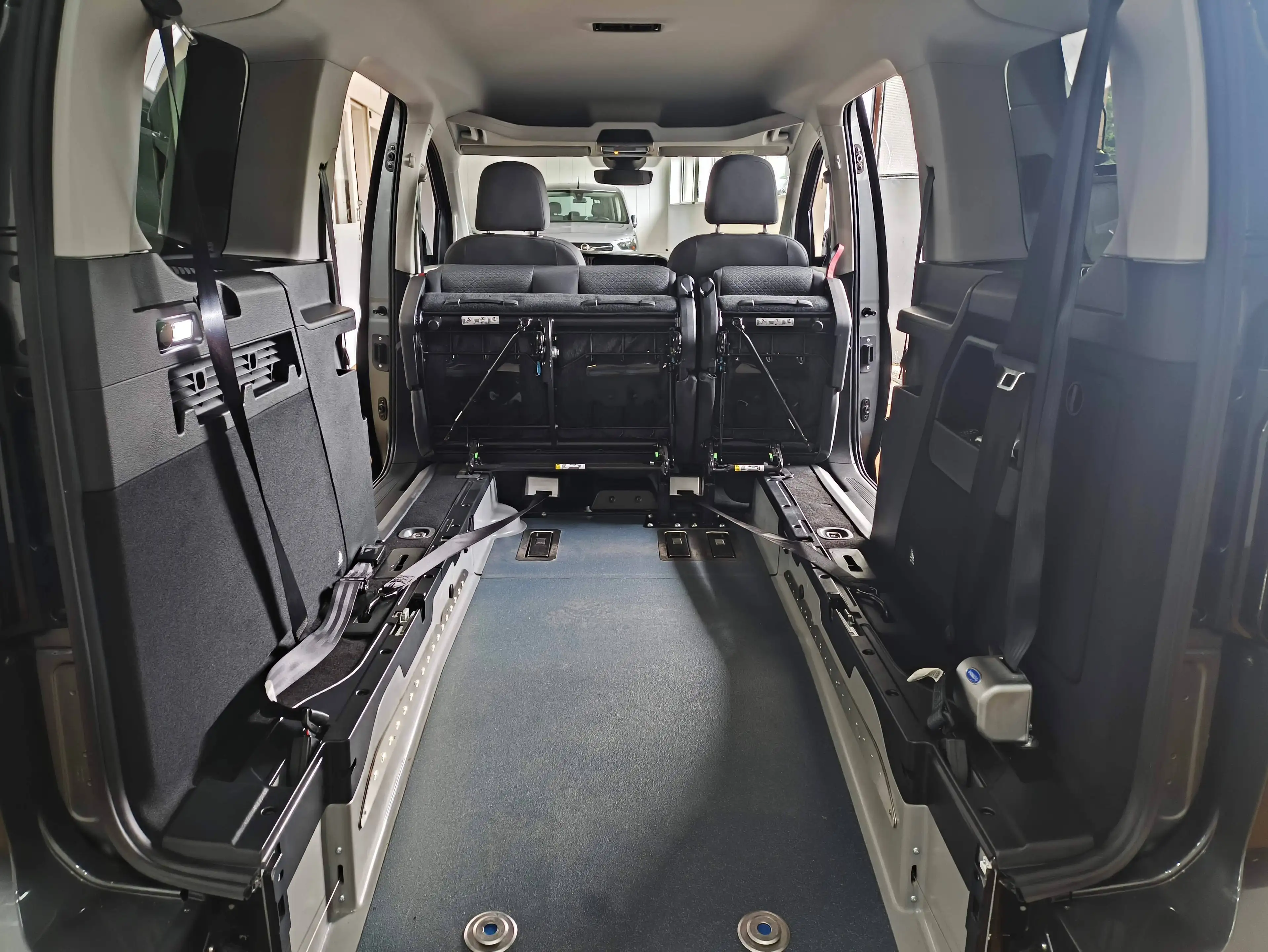 Ford Tourneo Connect Grand Tourneo Connect Titanium Rollstuhgerecht — photo 15
