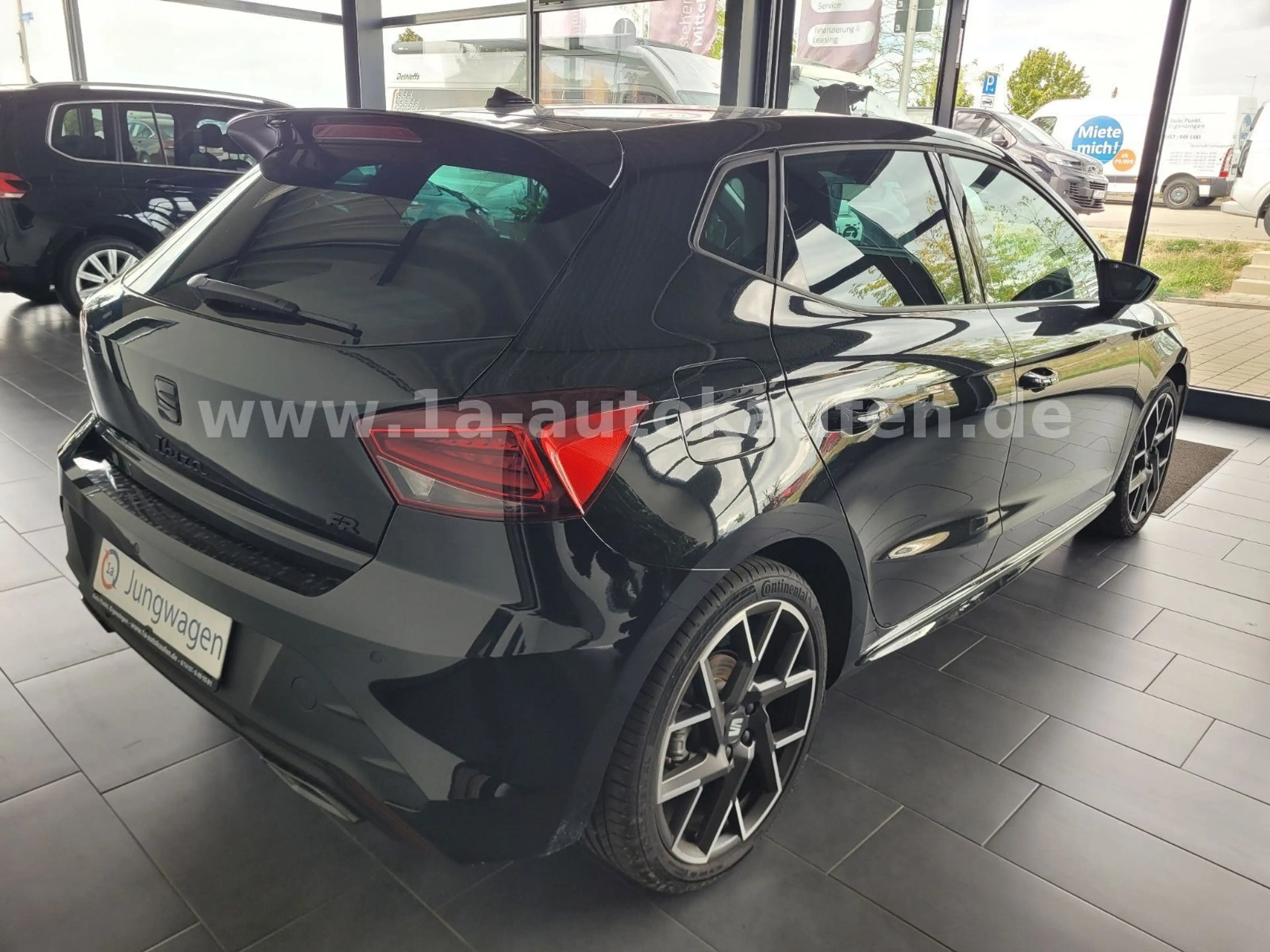 SEAT Ibiza TSI FR Black Edition DSG m. Kamera/ACC — photo 4
