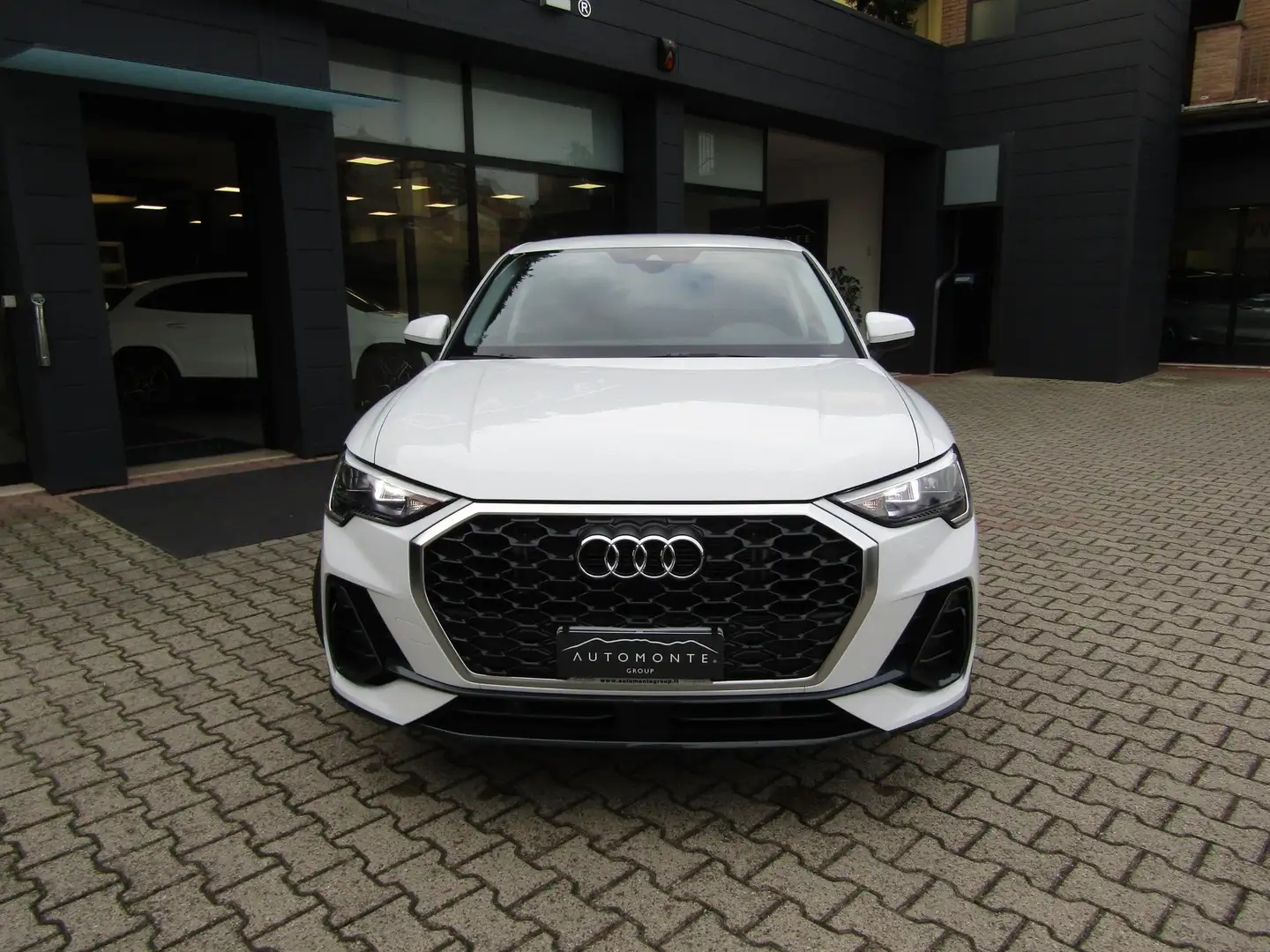 Audi Q3 SPB 35 1.5 TFSI 150CV CAMBIO AUTO, CERCHI 17,AZIEN - 2