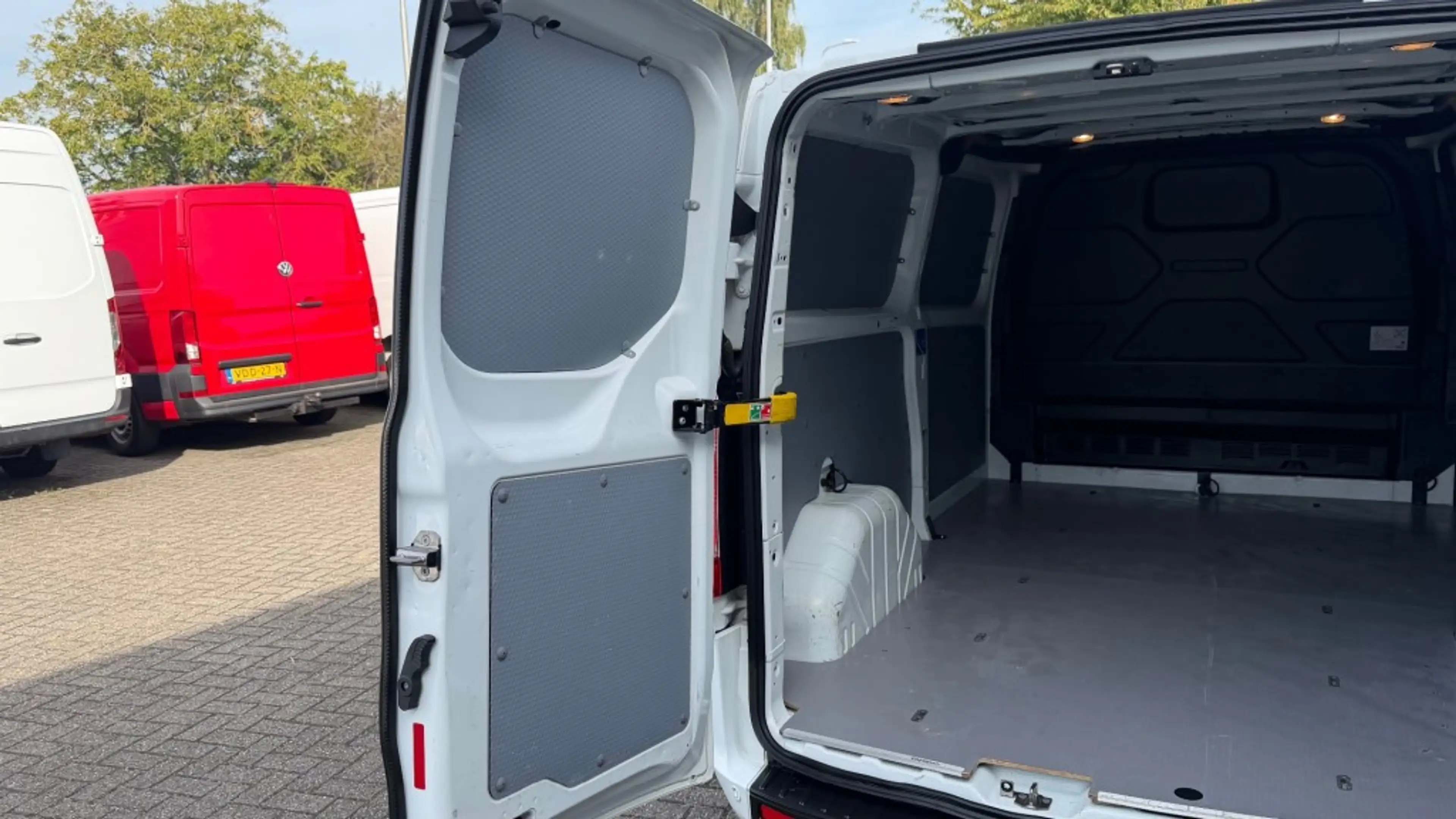 Ford Transit Custom 2.0 TDCI 77KW 105PK L2H1 EURO 6 AIRCO/ NAVIGATIE/ — photo 12