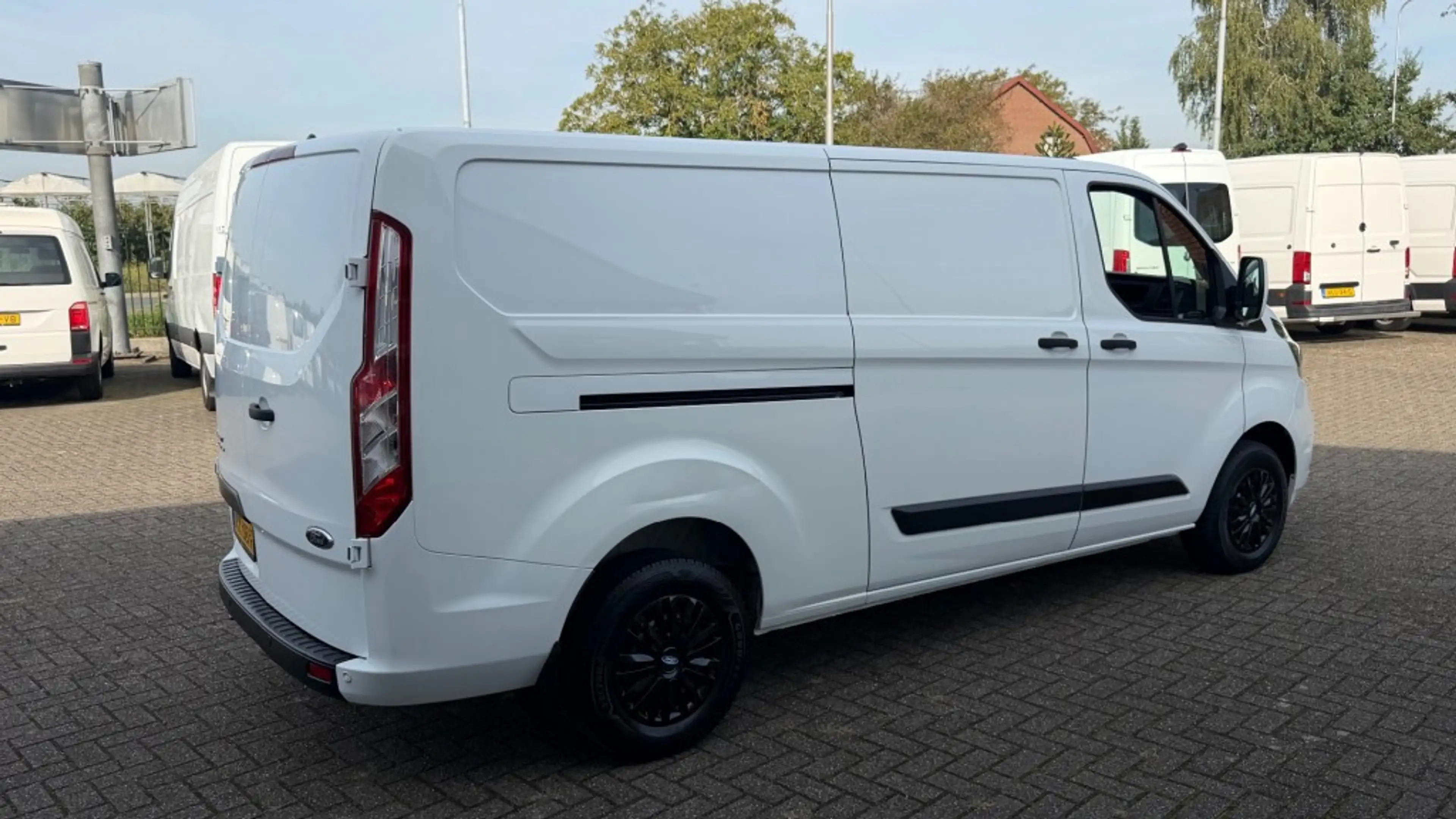 Ford Transit Custom 2.0 TDCI 77KW 105PK L2H1 EURO 6 AIRCO/ NAVIGATIE/ — photo 9