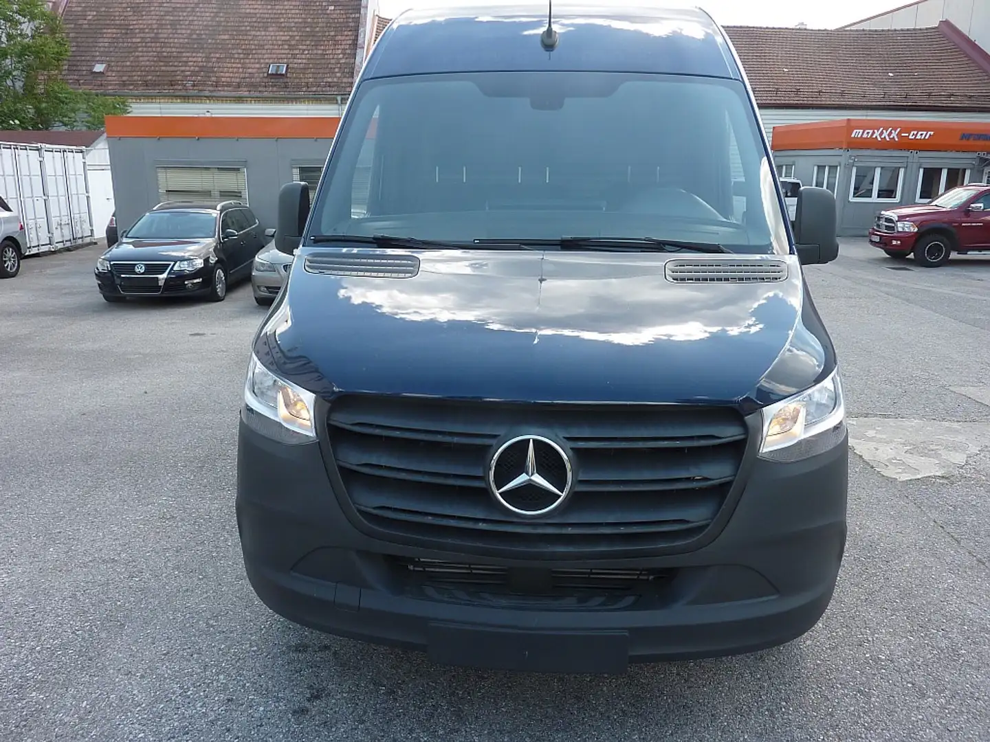 Mercedes-Benz Sprinter Nr. *35* Blau - 2