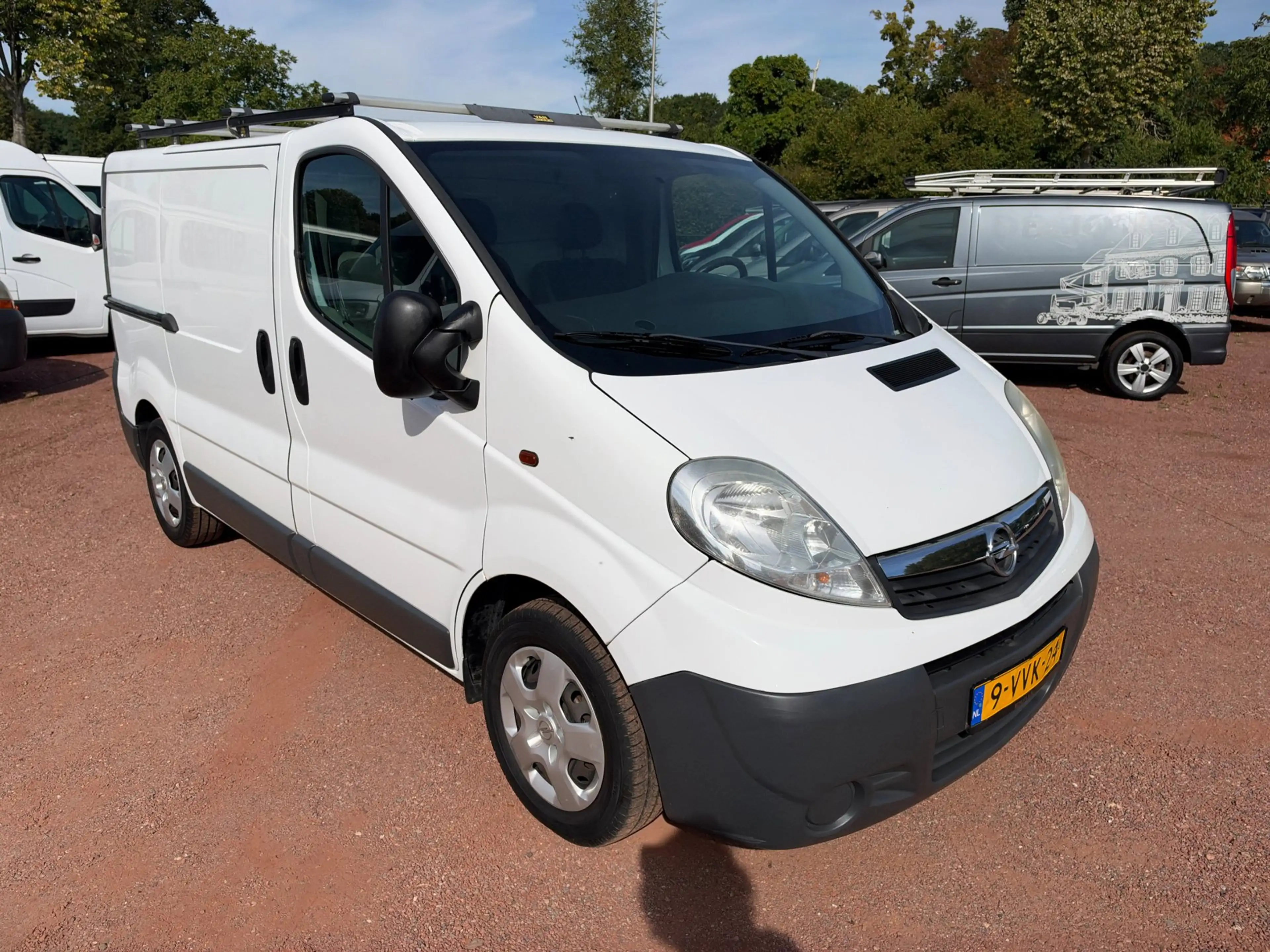 Opel Vivaro 2.0 CDTI Euro 5 L1H1 Cruise Control — photo 13